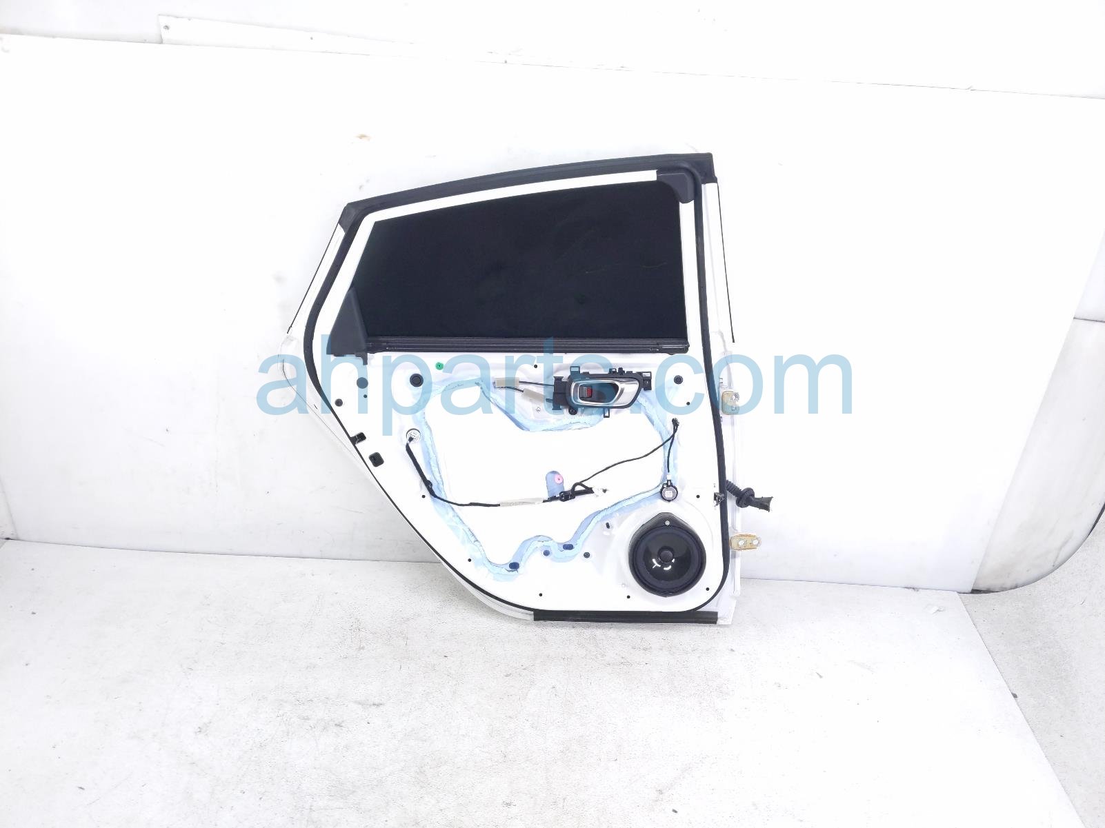 2025 Acura Integra Rear Driver Door White No Inside Trim 67550 3S5 A00ZZ Replacement 2025 Acura Integra Rear Driver Door White No Inside Trim 67550 3S5 A00ZZ Replacement thumbnail
