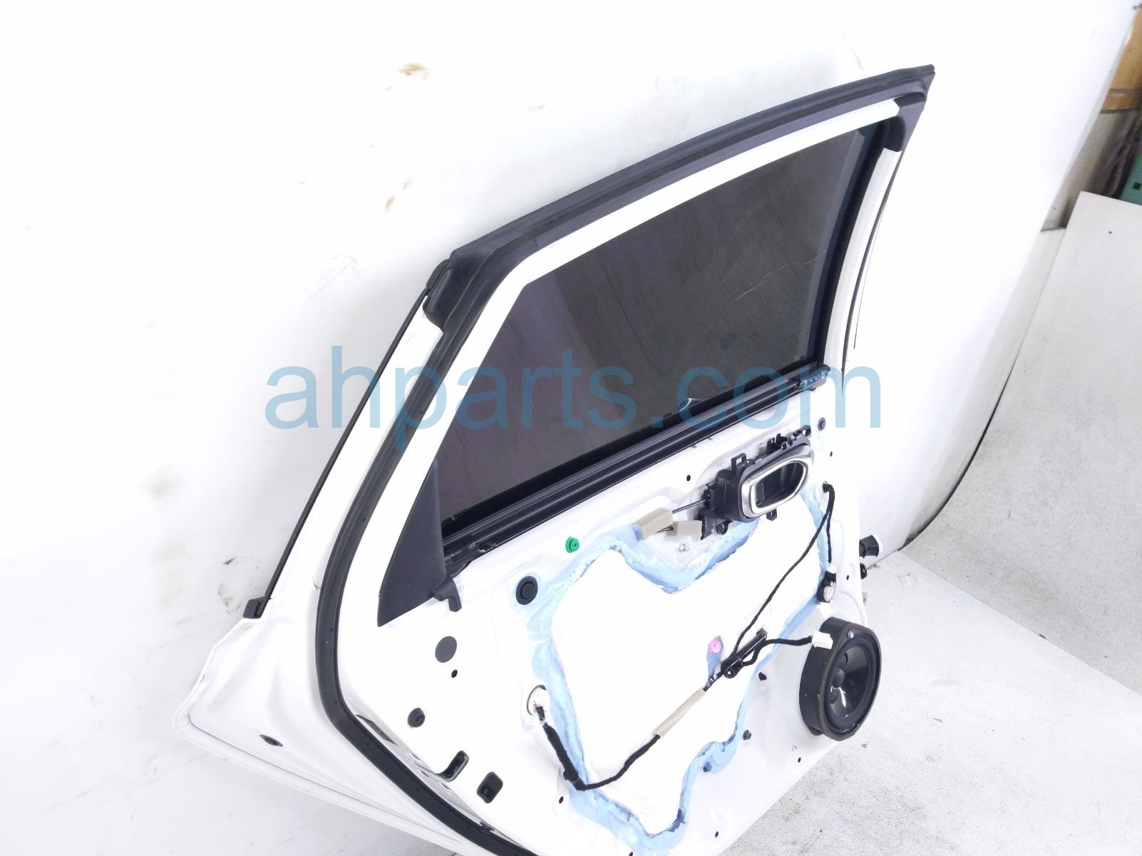 2025 Acura Integra Rear Driver Door White No Inside Trim 67550 3S5 A00ZZ Replacement 2025 Acura Integra Rear Driver Door White No Inside Trim 67550 3S5 A00ZZ Replacement thumbnail