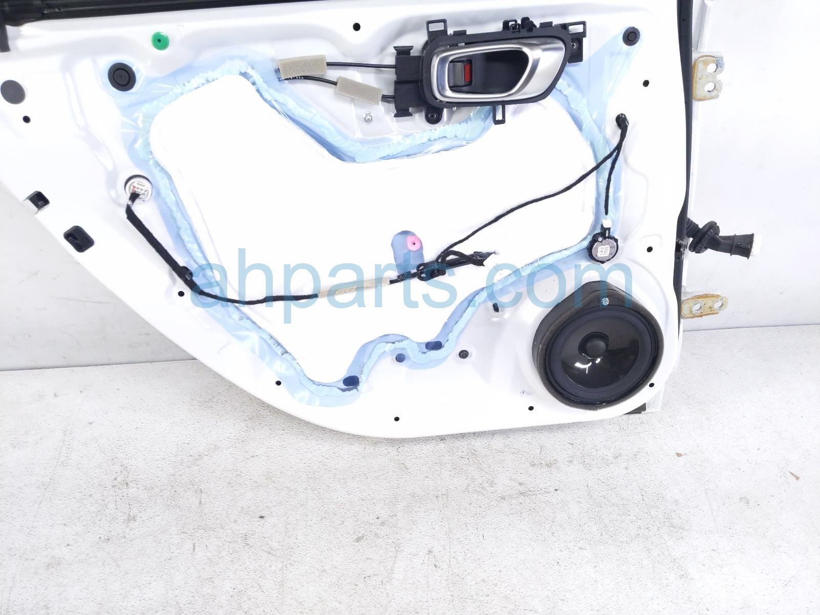 2025 Acura Integra Rear Driver Door White No Inside Trim 67550 3S5 A00ZZ Replacement 2025 Acura Integra Rear Driver Door White No Inside Trim 67550 3S5 A00ZZ Replacement thumbnail