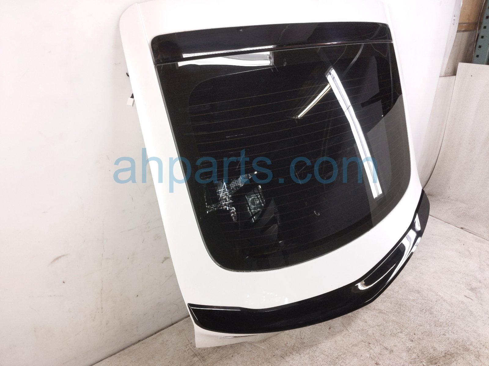2025 Acura Integra Deck Trunk Lid Lift Gate / Tail Gate White 34274 3S5 A00 Replacement 2025 Acura Integra Deck Trunk Lid Lift Gate / Tail Gate White 34274 3S5 A00 Replacement thumbnail
