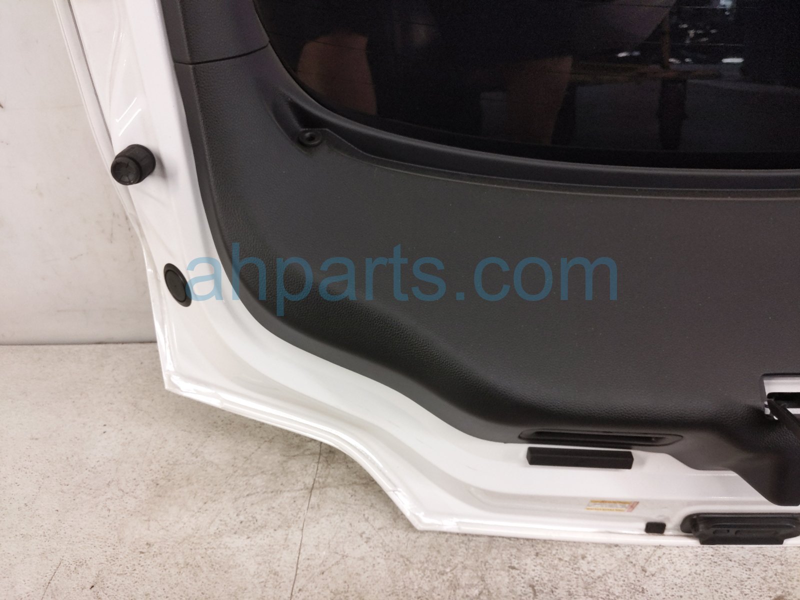 2025 Acura Integra Deck Trunk Lid Lift Gate / Tail Gate White 34274 3S5 A00 Replacement 2025 Acura Integra Deck Trunk Lid Lift Gate / Tail Gate White 34274 3S5 A00 Replacement thumbnail