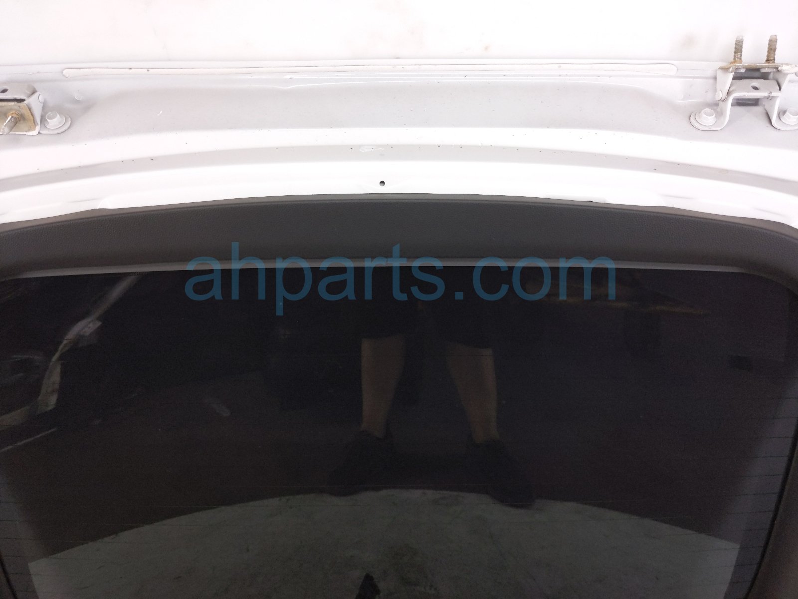 2025 Acura Integra Deck Trunk Lid Lift Gate / Tail Gate White 34274 3S5 A00 Replacement 2025 Acura Integra Deck Trunk Lid Lift Gate / Tail Gate White 34274 3S5 A00 Replacement thumbnail
