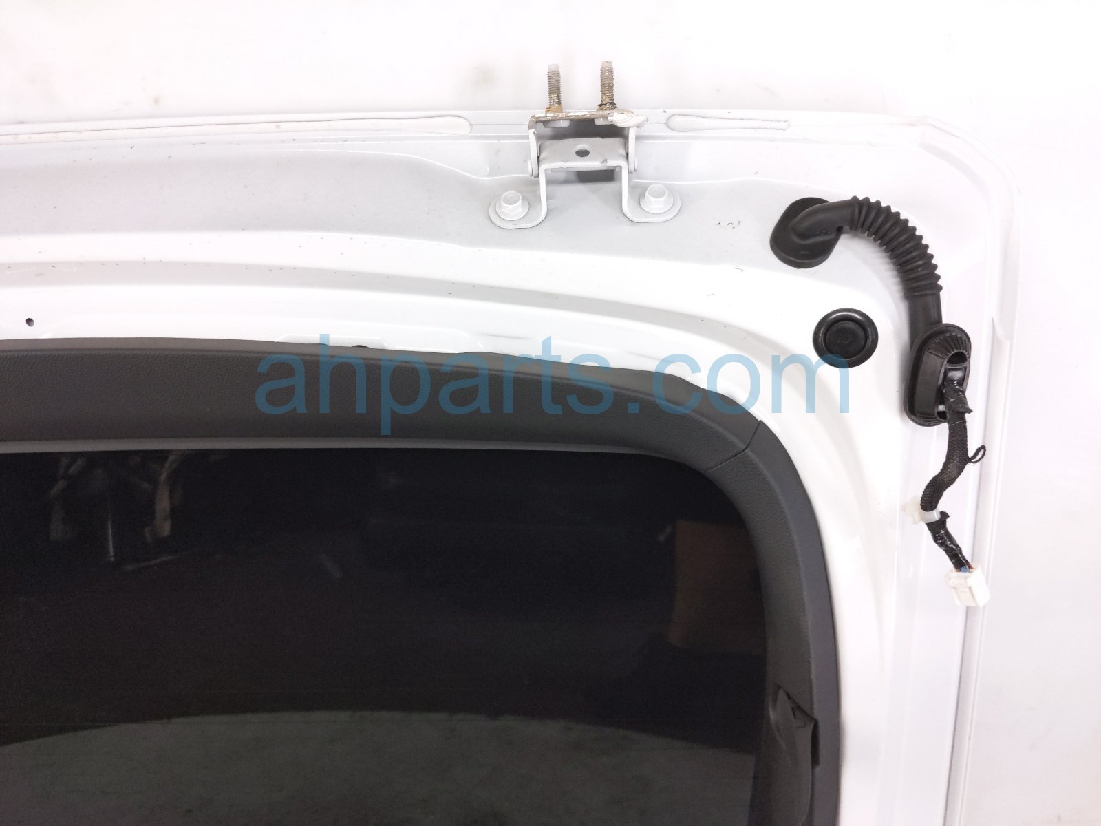2025 Acura Integra Deck Trunk Lid Lift Gate / Tail Gate White 34274 3S5 A00 Replacement 2025 Acura Integra Deck Trunk Lid Lift Gate / Tail Gate White 34274 3S5 A00 Replacement thumbnail