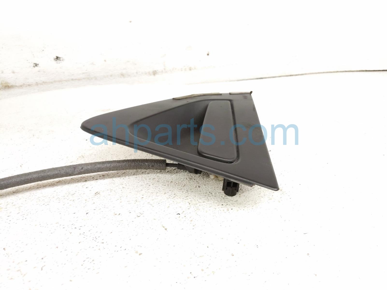 2020 Hyundai Veloster Outside/exterior Rear Passenger Exterior Door Handle Red 83660 J3000 CA Replacement 2020 Hyundai Veloster Outside/exterior Rear Passenger Exterior Door Handle Red 83660 J3000 CA Replacement thumbnail