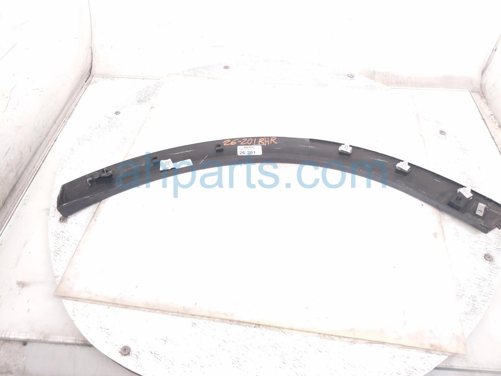 2024 Honda Prologue Rear Passenger Wheel Opening Molding White Replacement 2024 Honda Prologue Rear Passenger Wheel Opening Molding White Replacement thumbnail