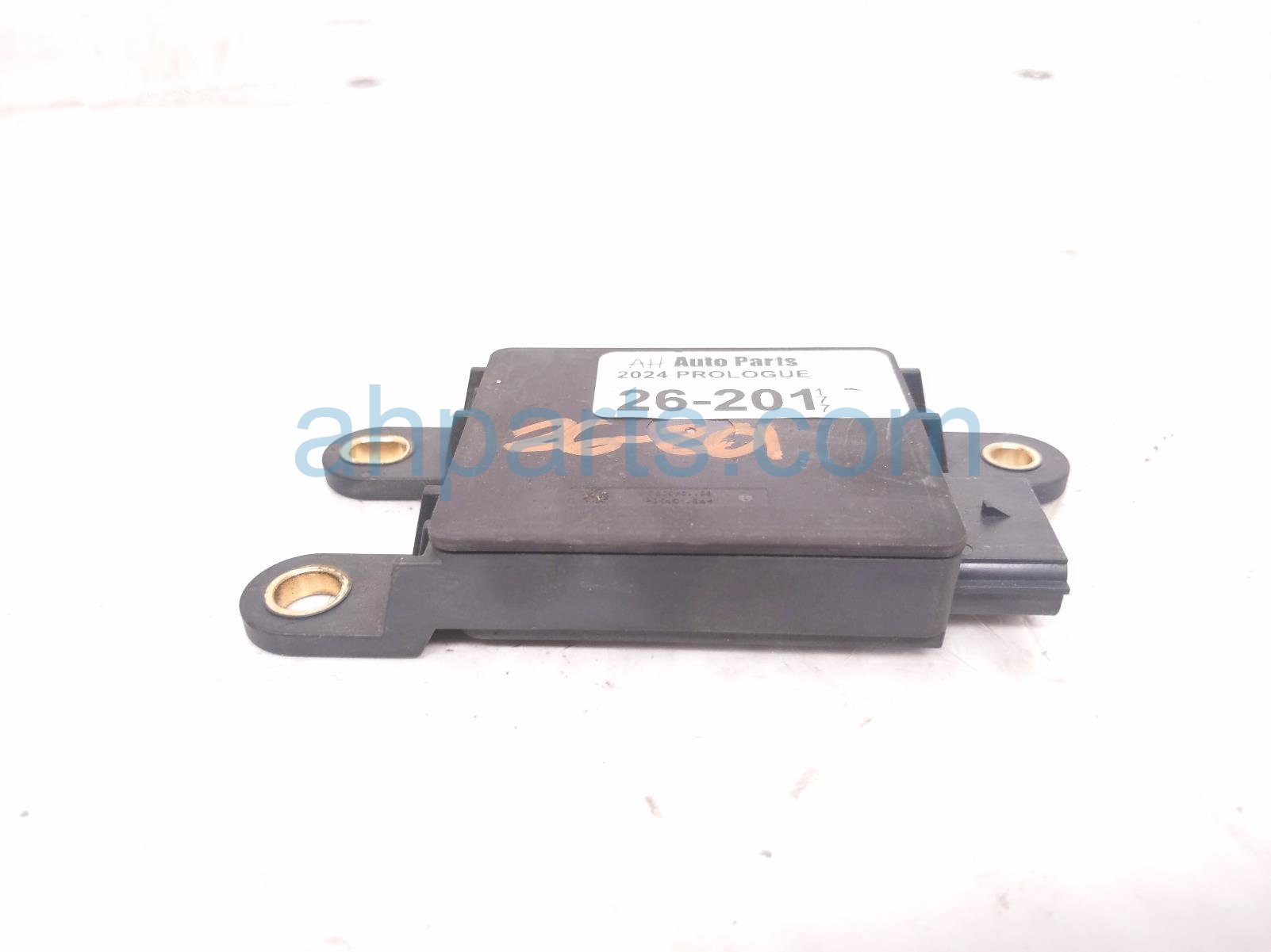 2024 Honda Prologue Rear Blind Spot Radar Sensor Replacement 2024 Honda Prologue Rear Blind Spot Radar Sensor Replacement thumbnail