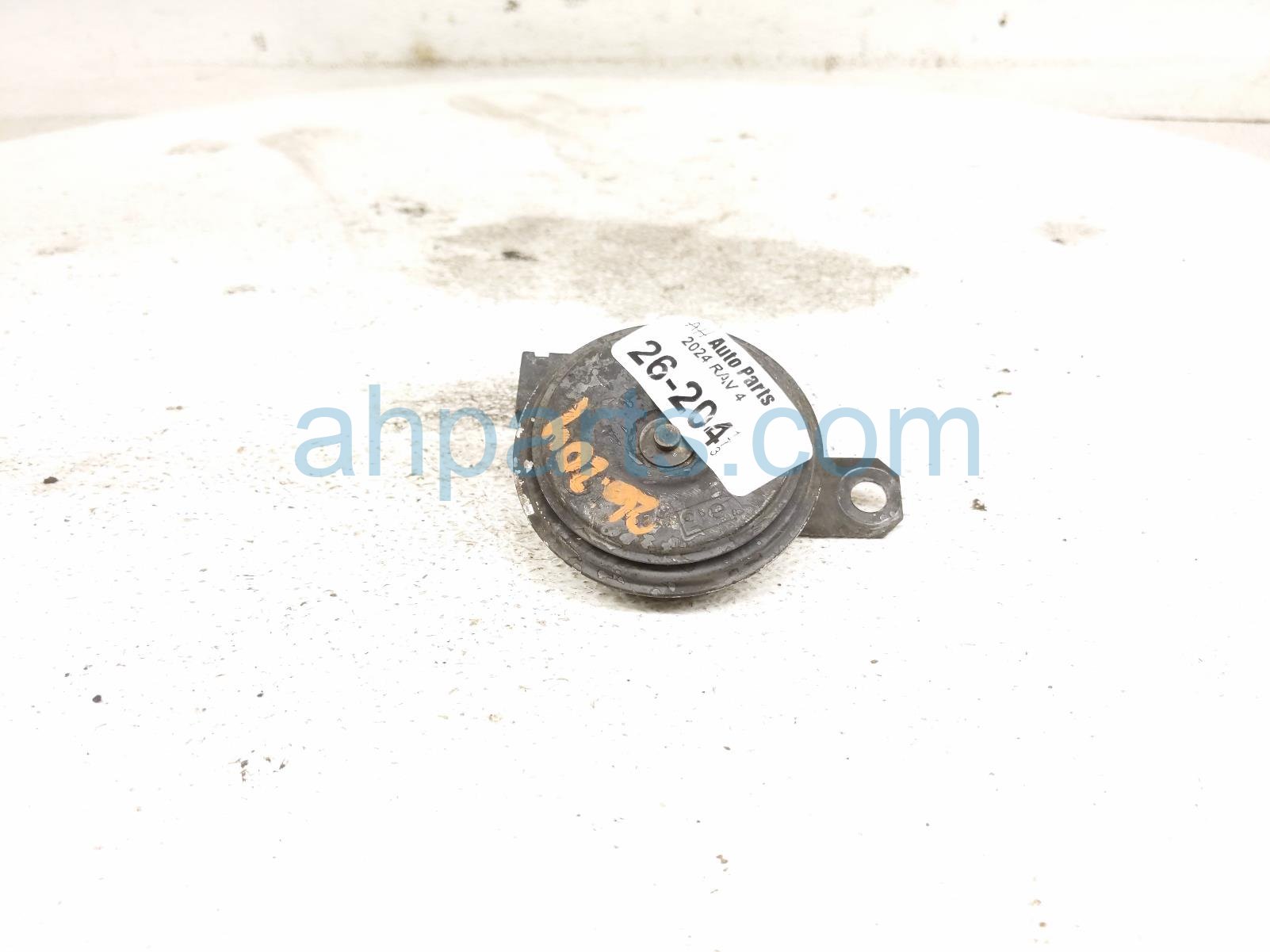 2024 Toyota Rav 4 Low Note Horn 86520 0R010 Replacement 2024 Toyota Rav 4 Low Note Horn 86520 0R010 Replacement thumbnail