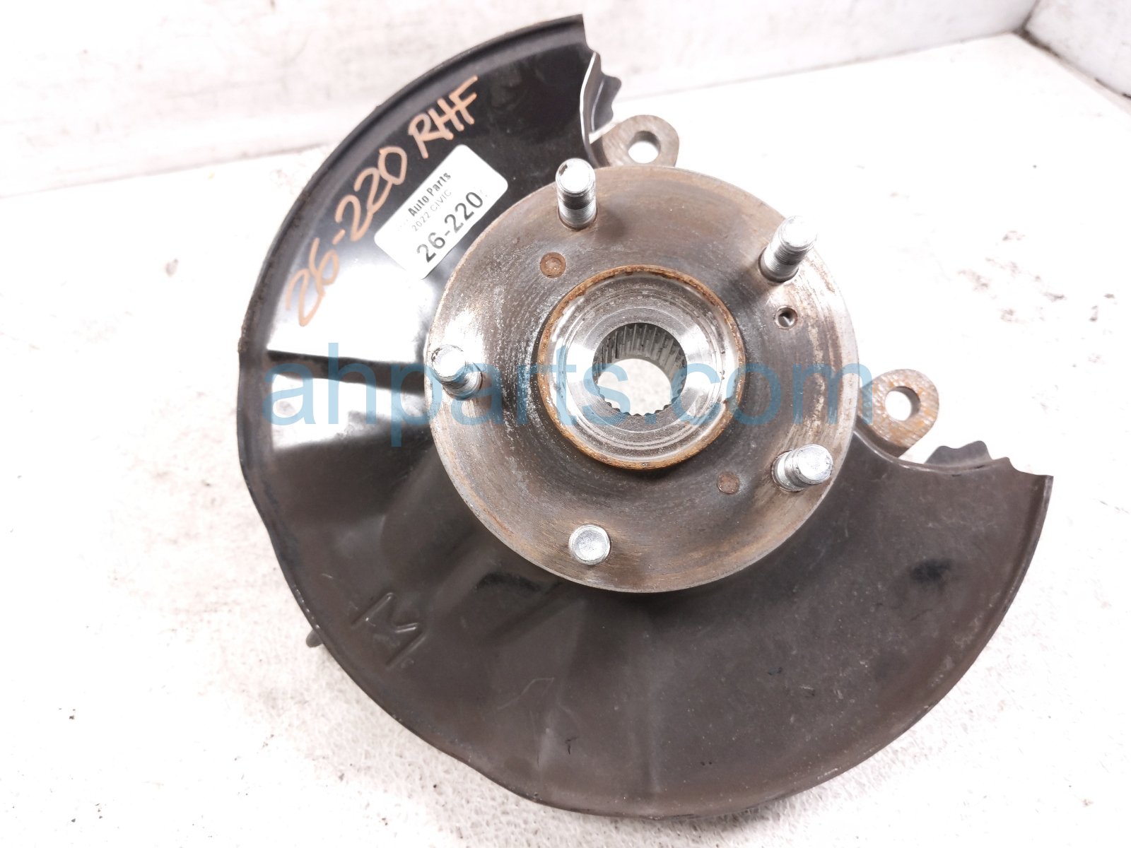 $250 Honda FR/RH SPINDLE KNUCKLE HUB