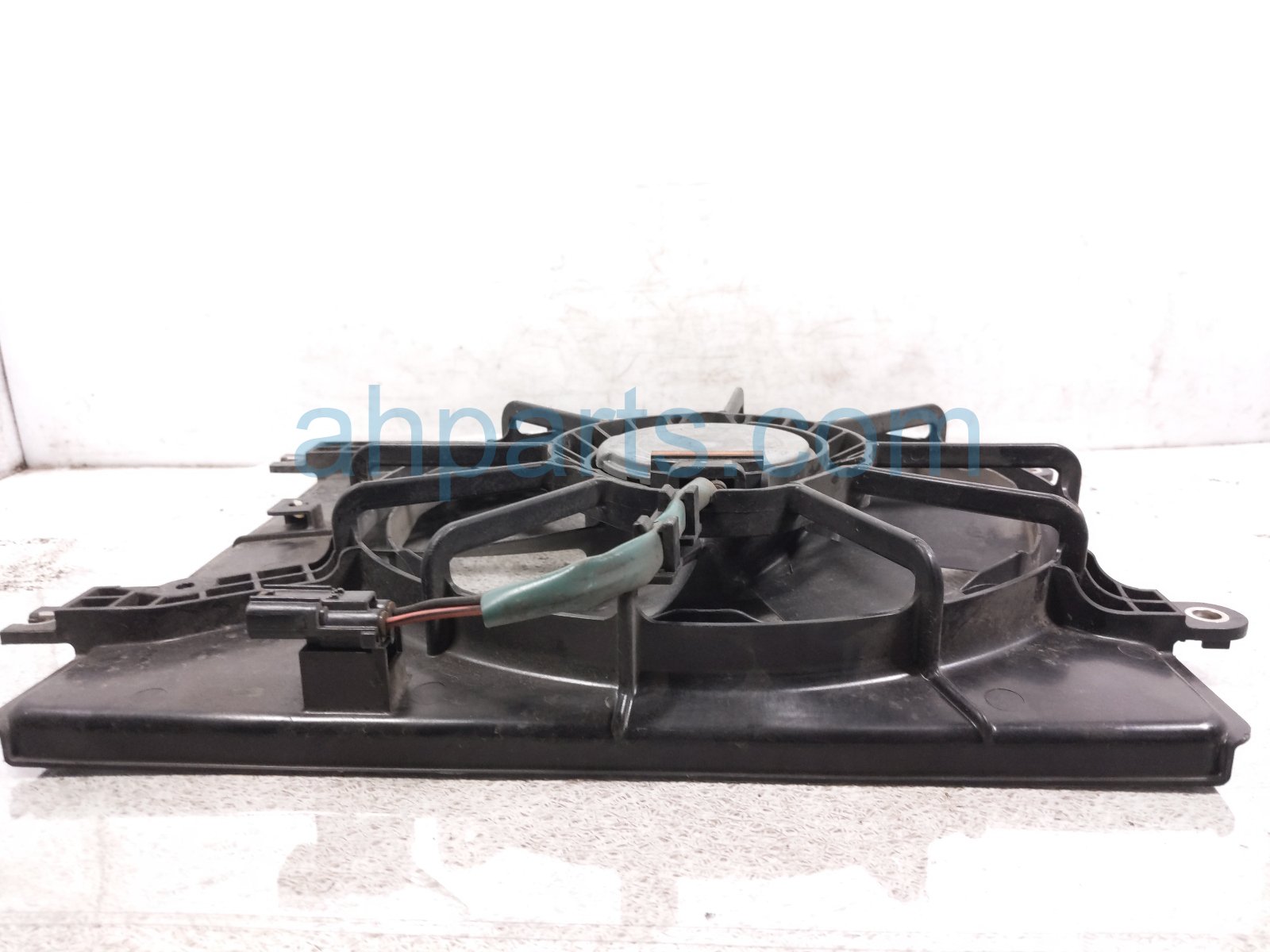 2022 Honda Civic Cooling Driver Radiator Fan Assembly 19030 64A A01 Replacement 2022 Honda Civic Cooling Driver Radiator Fan Assembly 19030 64A A01 Replacement thumbnail