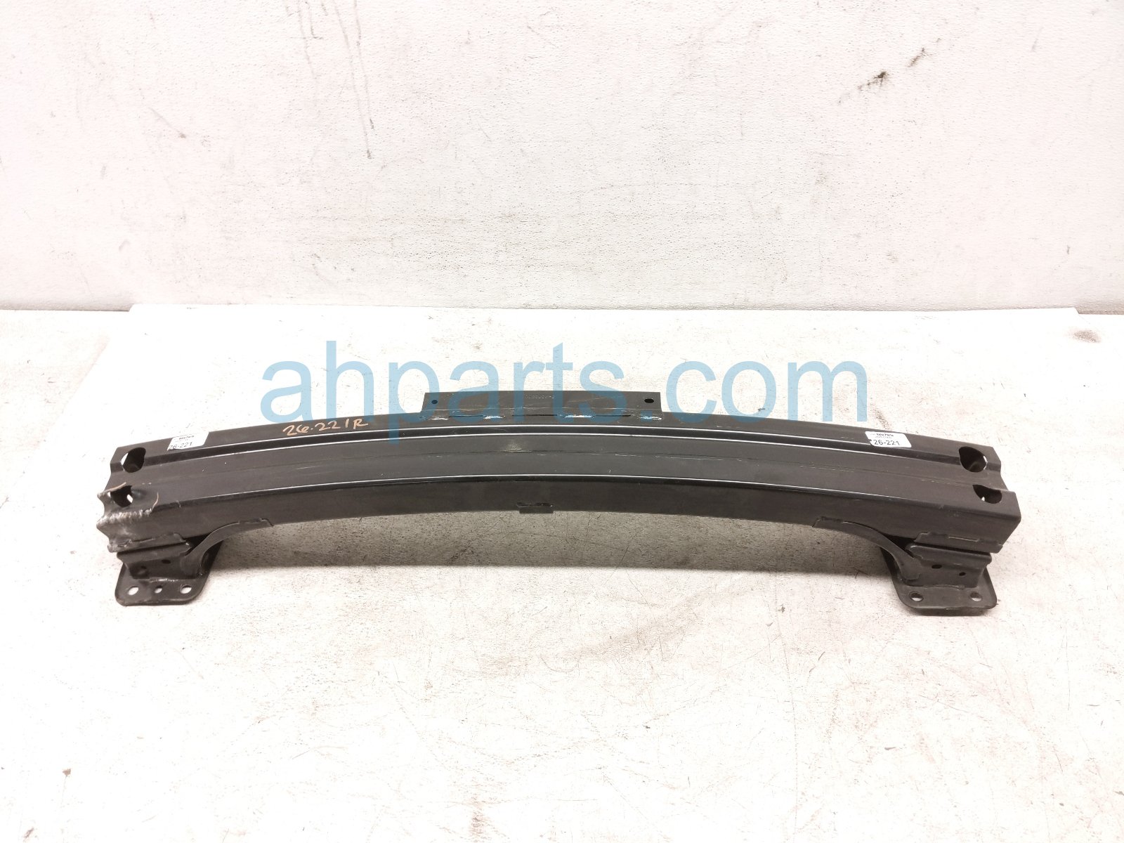 Honda REAR BUMPER REINFORCEMENT BAR