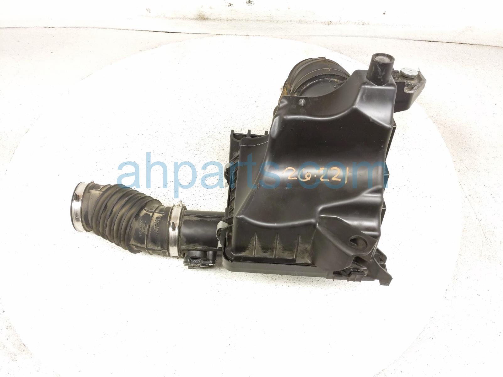 Honda AIR CLEANER INTAKE BOX