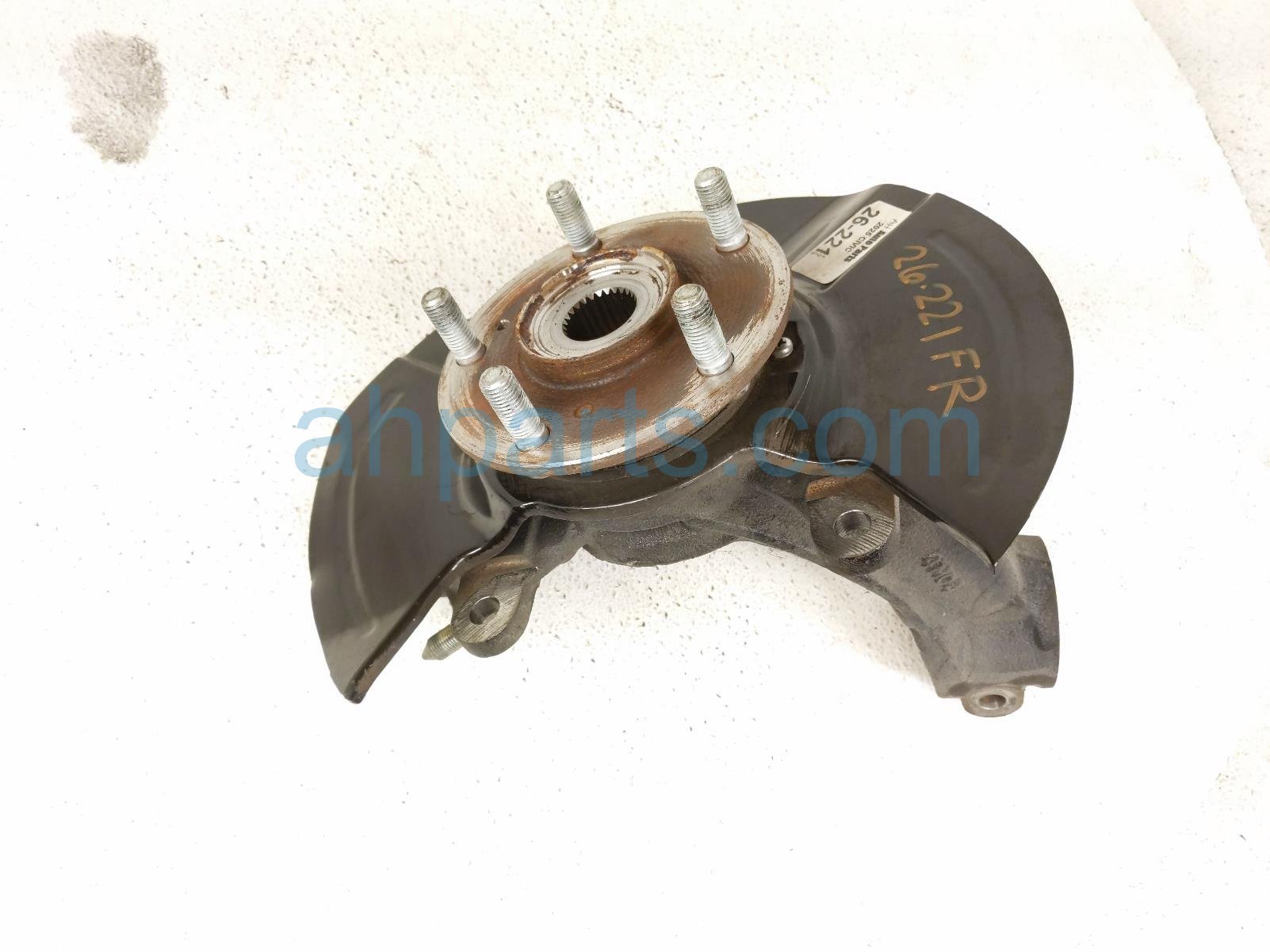 Honda FR/RH SPINDLE KNUCKLE HUB