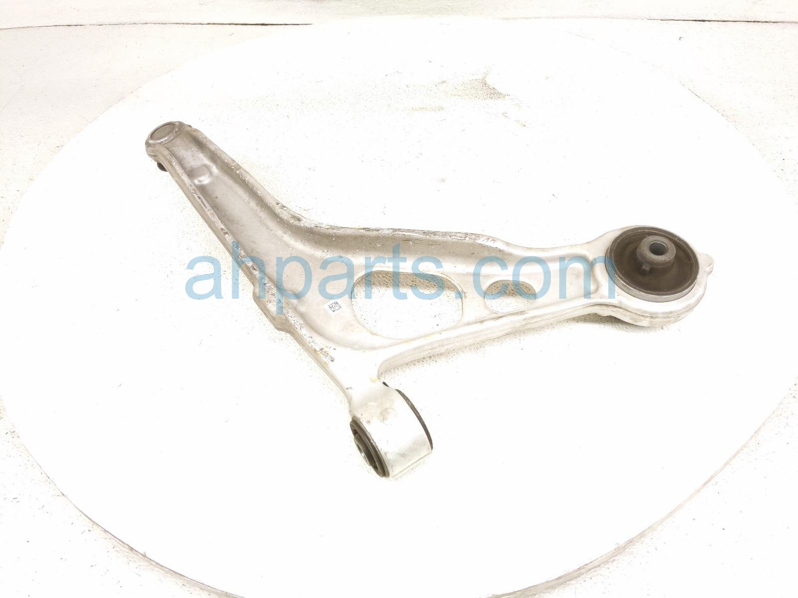 Nissan FR/LH LOWER CONTROL ARM