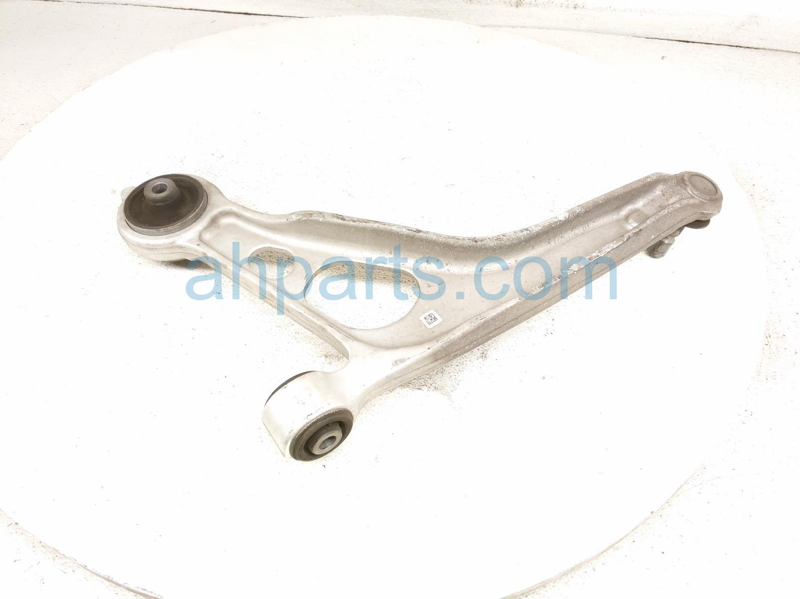 Nissan FR/RH LOWER CONTROL ARM