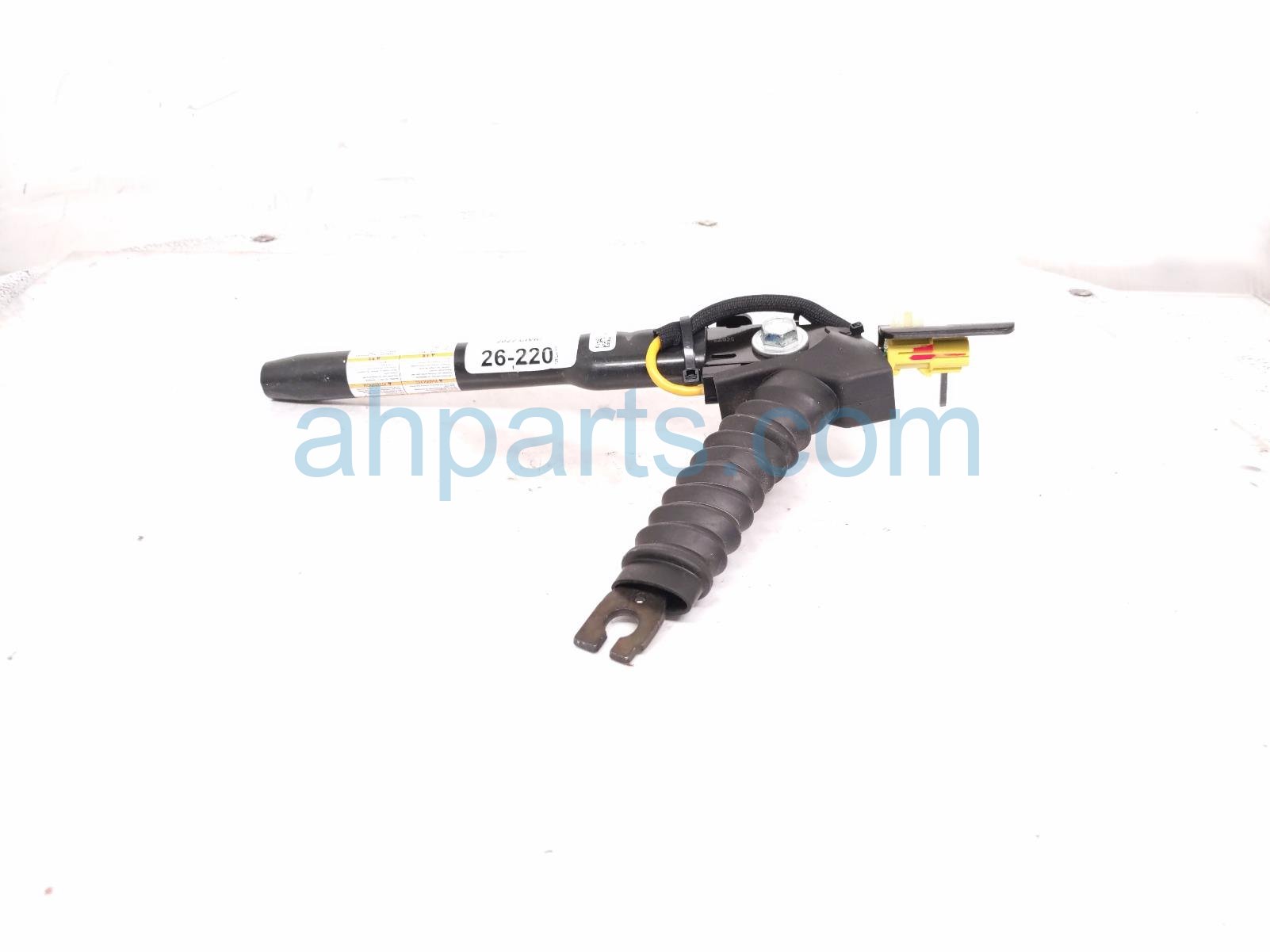 Honda FR/LH SEAT BELT PRETENSIONER - BLACK