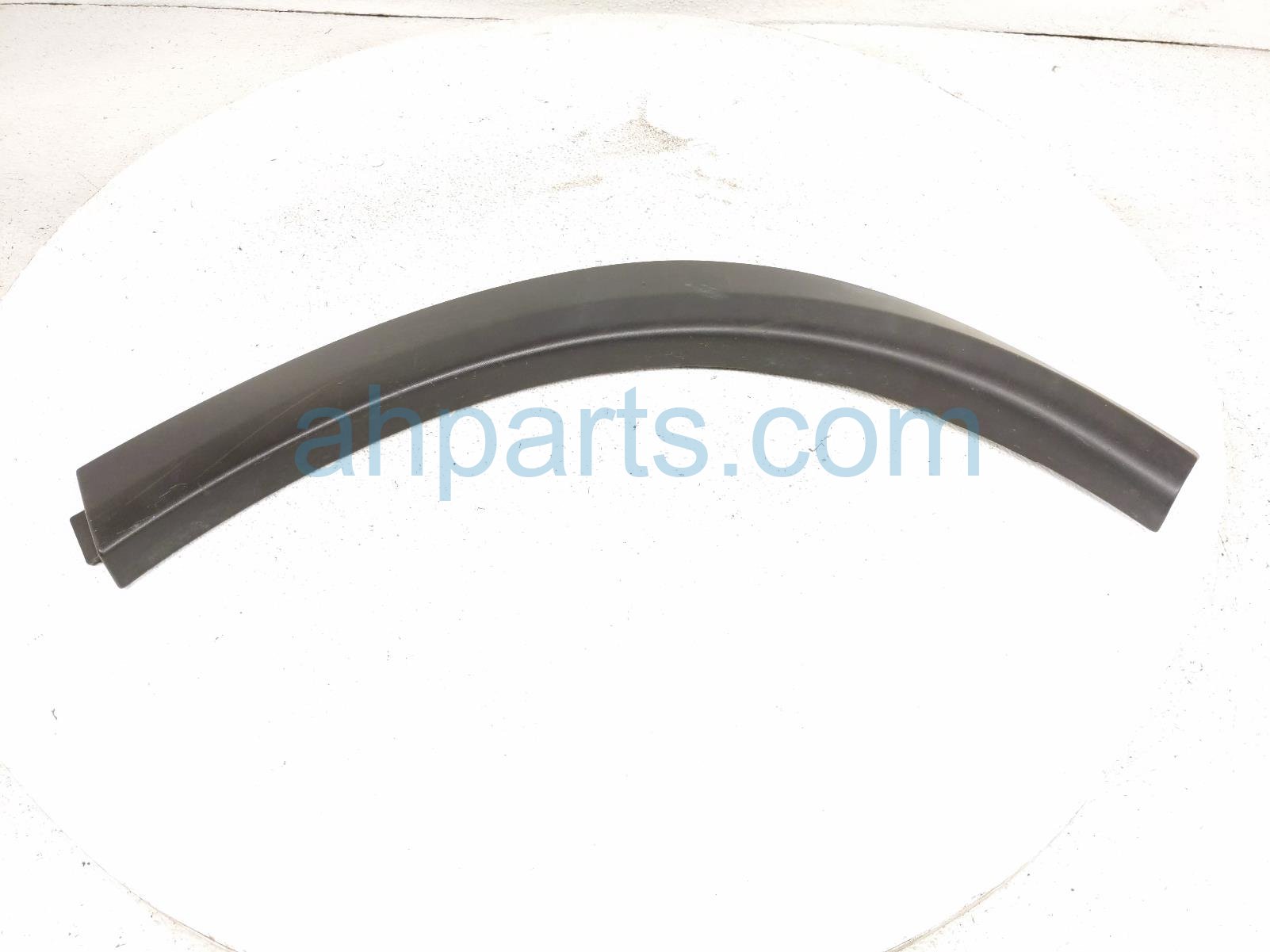 Nissan RR/LH QUARTER PANEL FLARE - BLACK