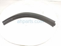 Nissan RR/RH WHEEL OPENING MOLDING - WHITE Nissan RR/RH WHEEL OPENING MOLDING - WHITE