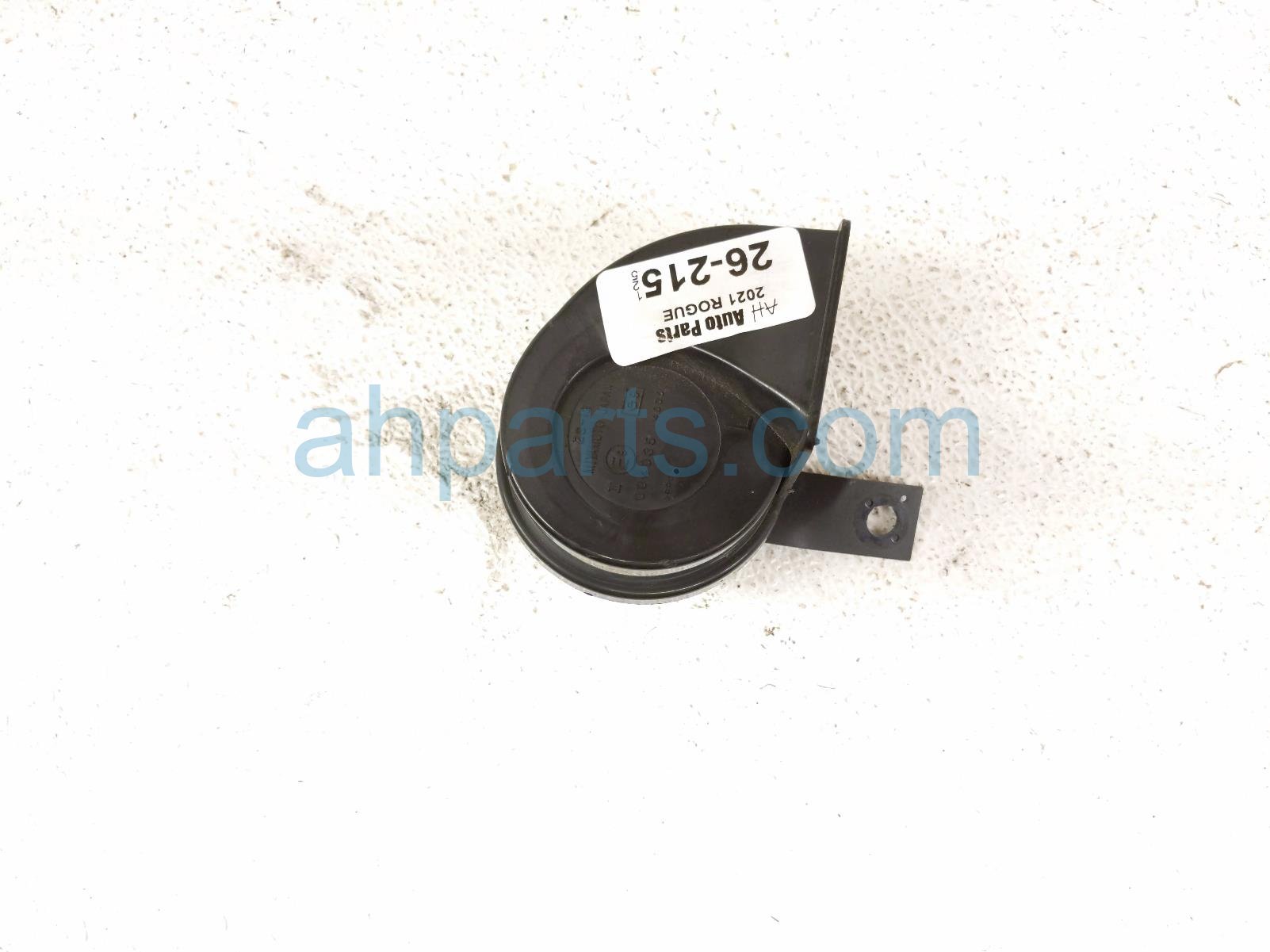 Nissan LOW NOTE HORN RH