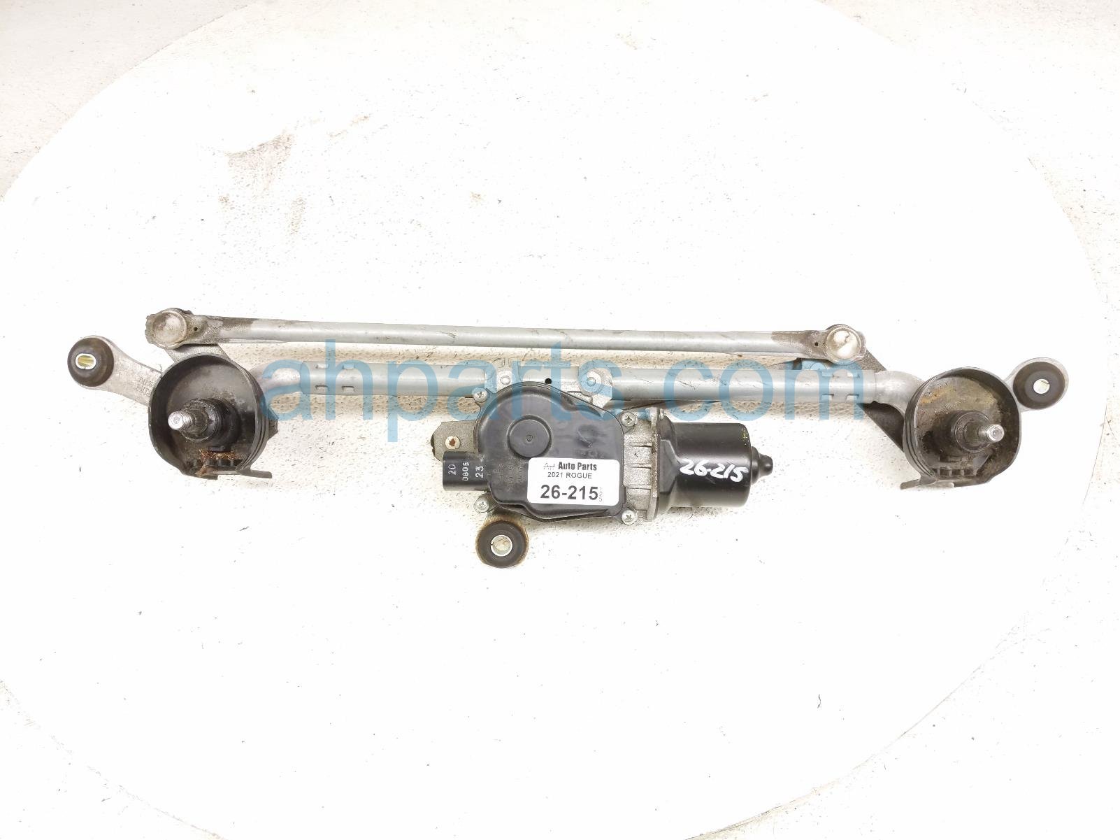 Nissan FRT WINDSHIELD WIPER MOTOR & LINKAGE