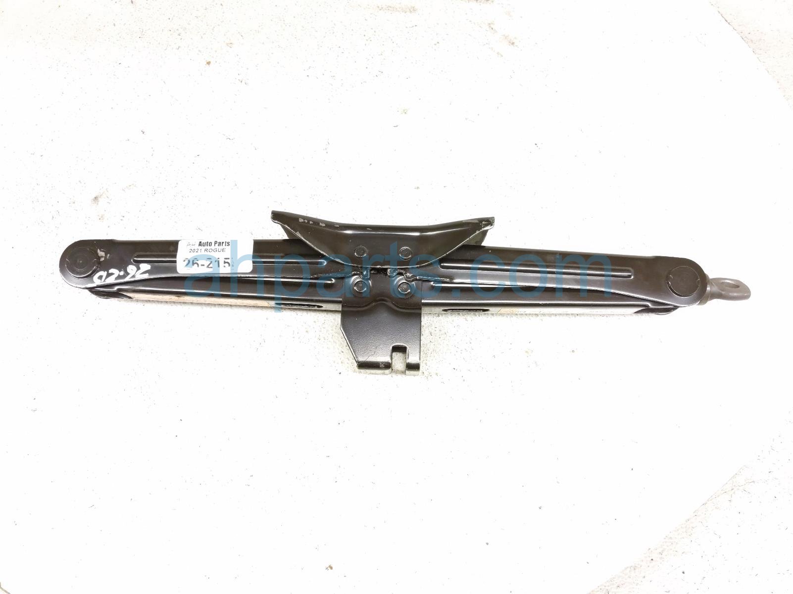 Nissan SCISSOR JACK
