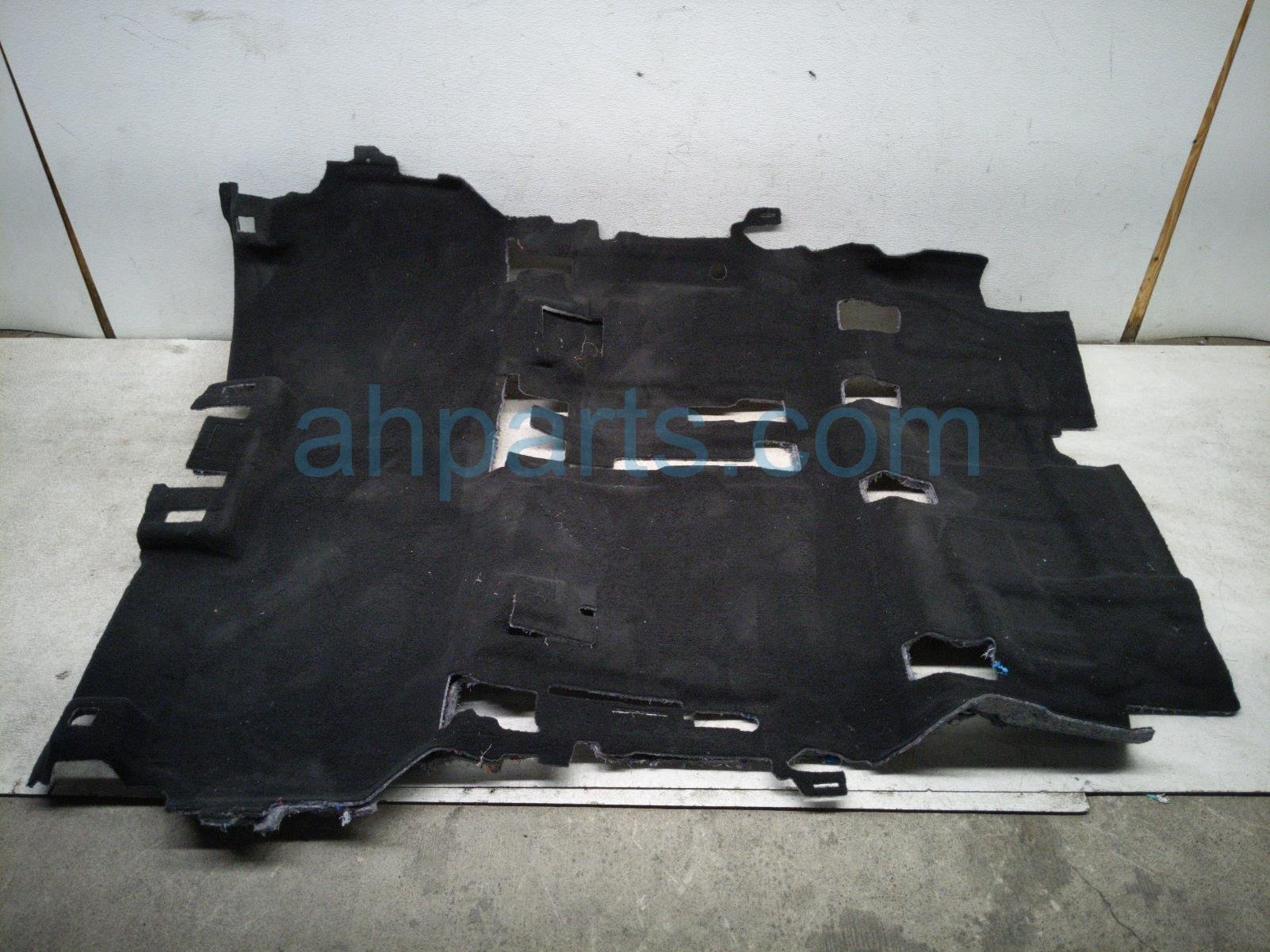 GMC REAR FLOOR CARPET - BLACK