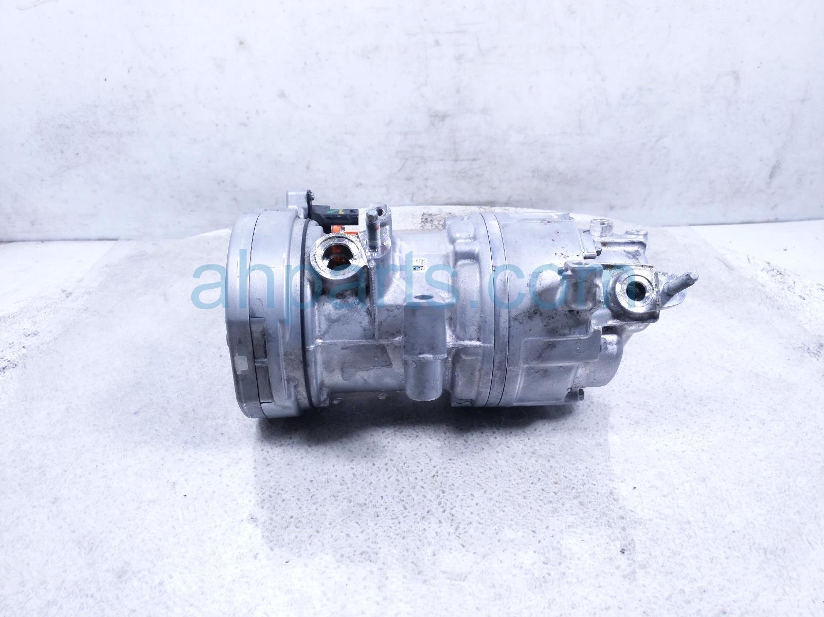 2024 Honda Prologue Air + Clutch Ac Pump / Compressor Electric Replacement 2024 Honda Prologue Air + Clutch Ac Pump / Compressor Electric Replacement thumbnail