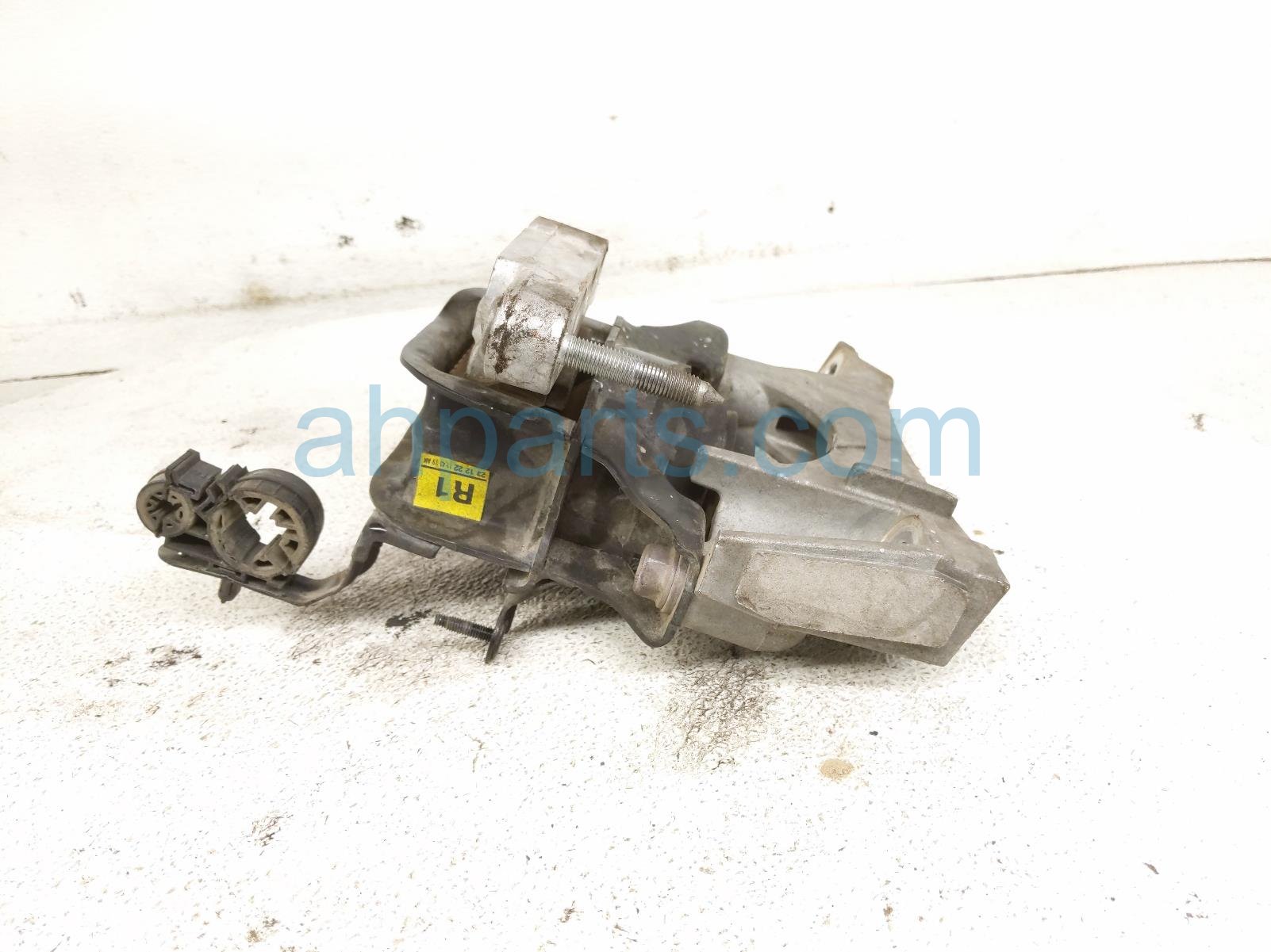 2024 Toyota Rav 4 Engine/motor Front Passenger Engine Mount Bracket 2.5l Fw 12305 F0080 Replacement 2024 Toyota Rav 4 Engine/motor Front Passenger Engine Mount Bracket 2.5l Fw 12305 F0080 Replacement thumbnail