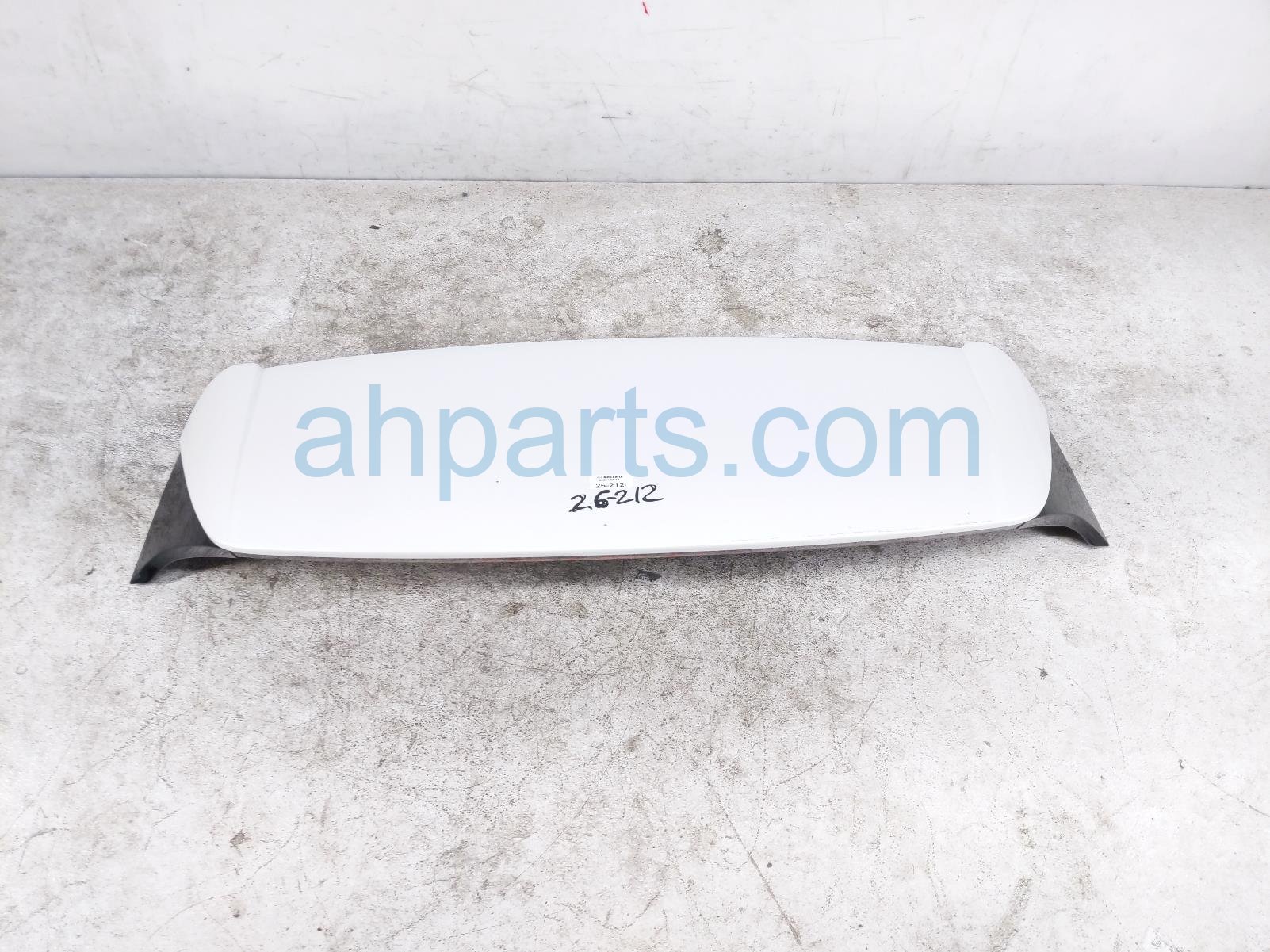 Toyota REAR SPOILER W/3RD BRAKE LT - WHITE