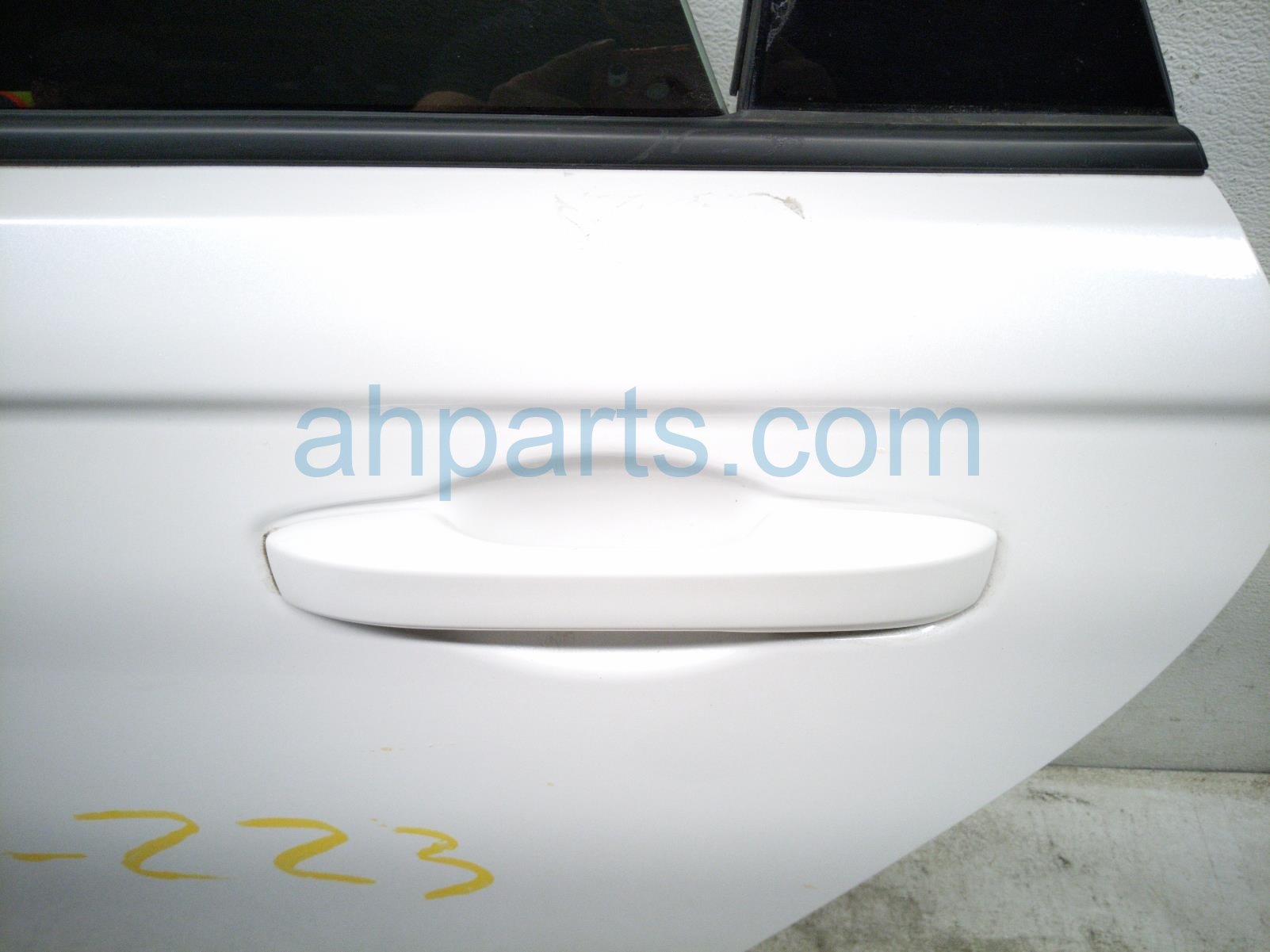 2024 Honda Accord Rear Driver Door White No Inside Trim 67550 30A A00ZZ Replacement 2024 Honda Accord Rear Driver Door White No Inside Trim 67550 30A A00ZZ Replacement thumbnail