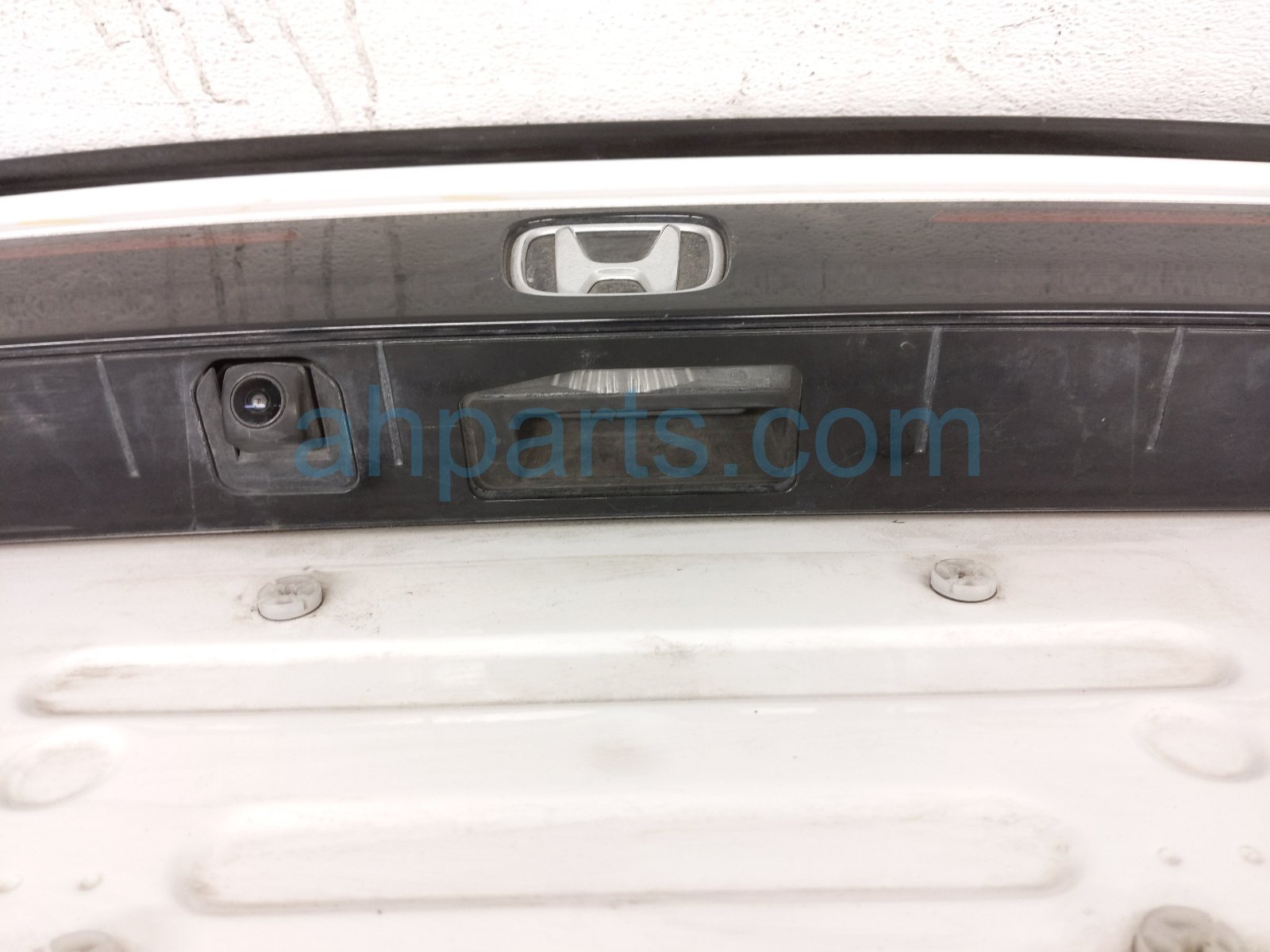 2024 Honda Accord Trunk / Decklid White 68500 30A A10ZZ Replacement 2024 Honda Accord Trunk / Decklid White 68500 30A A10ZZ Replacement thumbnail