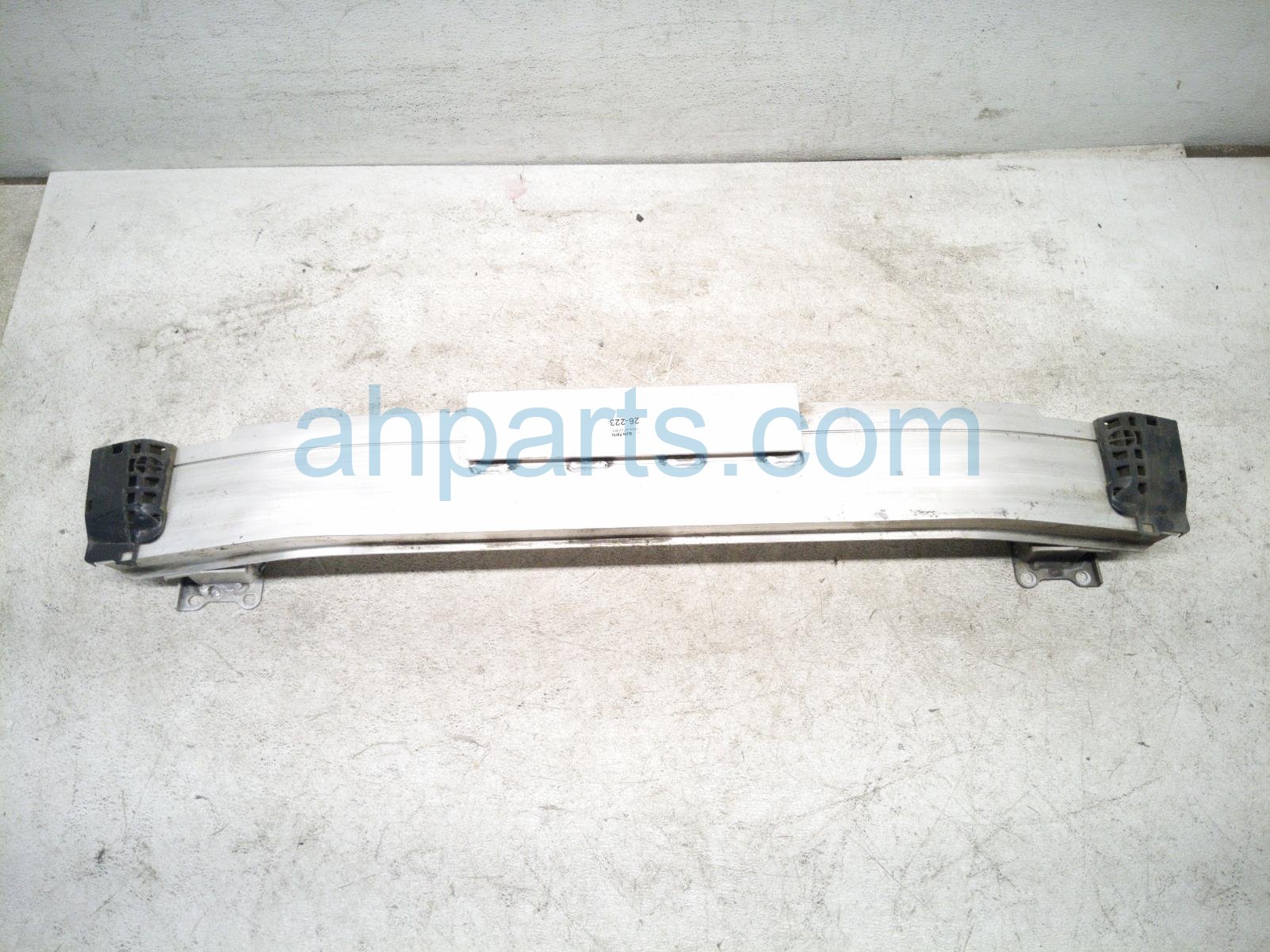 Honda REAR BUMPER REINFORCEMENT BAR