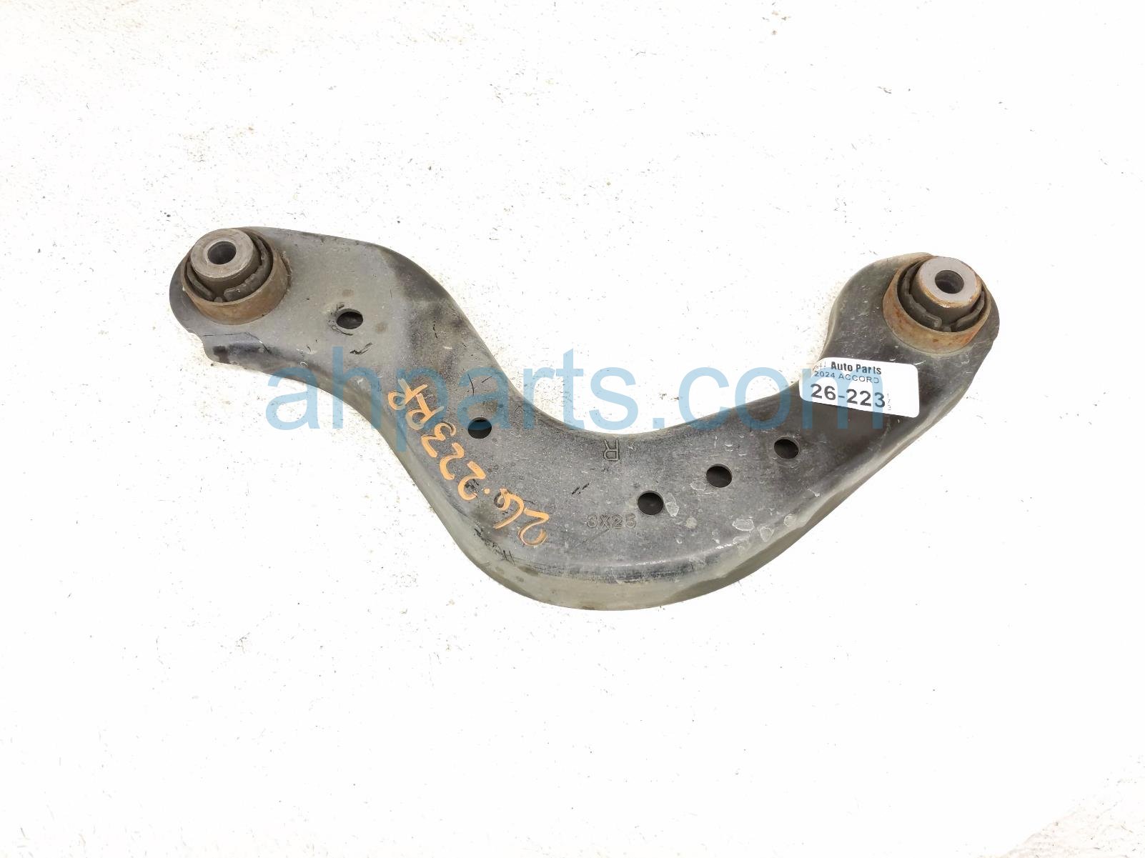 Honda RR/RH UPPER CONTROL ARM