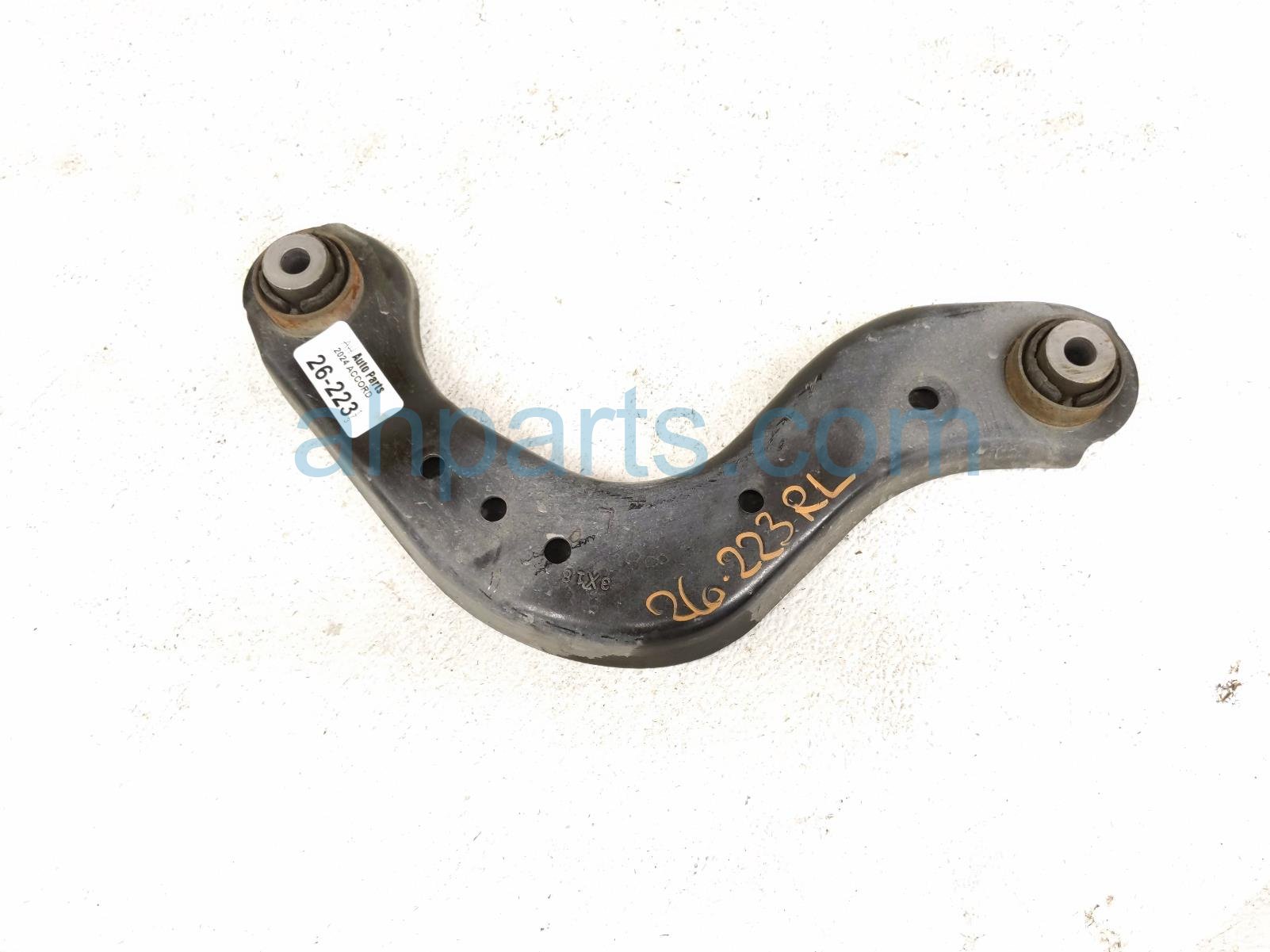 Honda RR/LH UPPER CONTROL ARM