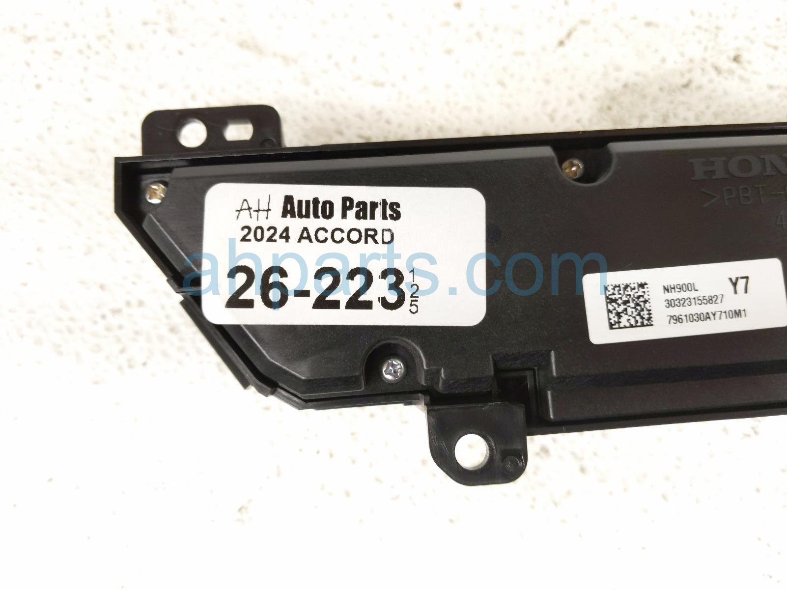 2024 Honda Accord Temperature Climate Heater/ac Control(on Dash) 79610 30A Y71ZA Replacement 2024 Honda Accord Temperature Climate Heater/ac Control(on Dash) 79610 30A Y71ZA Replacement thumbnail