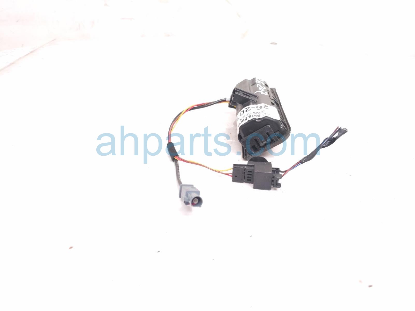 2023 Volkswagen Taos Outside/exterior Door Handle Rear Backup Camera 2GJ 827 566 B 02S Replacement 2023 Volkswagen Taos Outside/exterior Door Handle Rear Backup Camera 2GJ 827 566 B 02S Replacement thumbnail