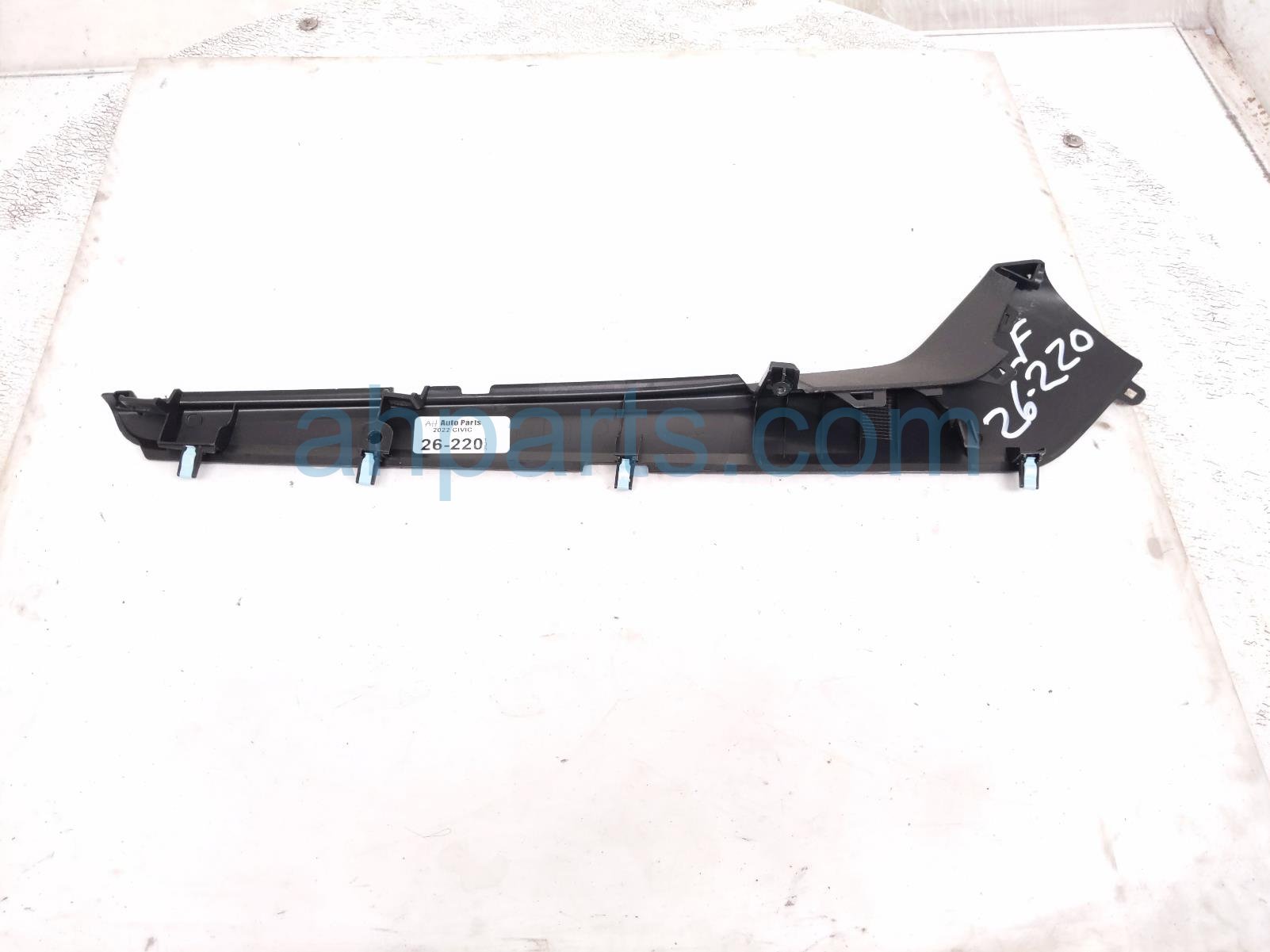 Honda LH CONSOLE SIDE TRIM GARNISH - BLK