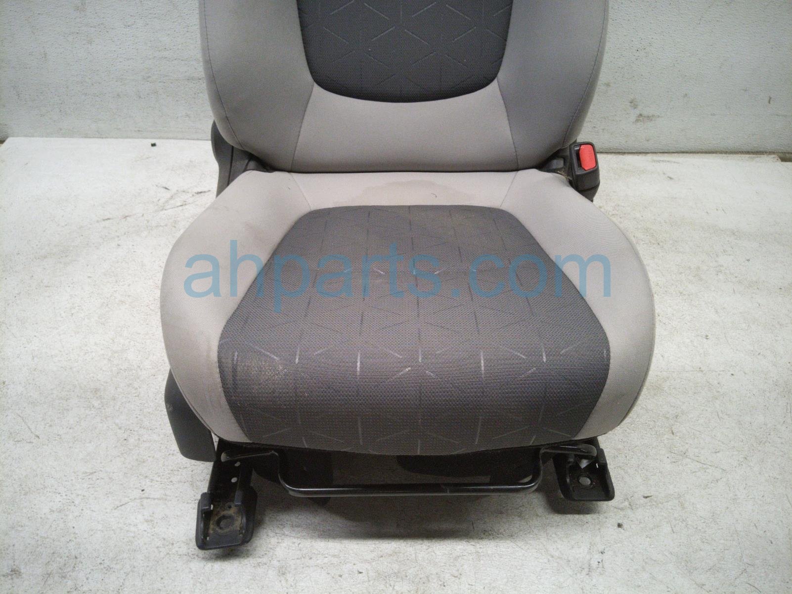 2024 Toyota Rav 4 Front Passenger Seat Grey Blown Airbag 71073 0R370 B4 Replacement 2024 Toyota Rav 4 Front Passenger Seat Grey Blown Airbag 71073 0R370 B4 Replacement thumbnail
