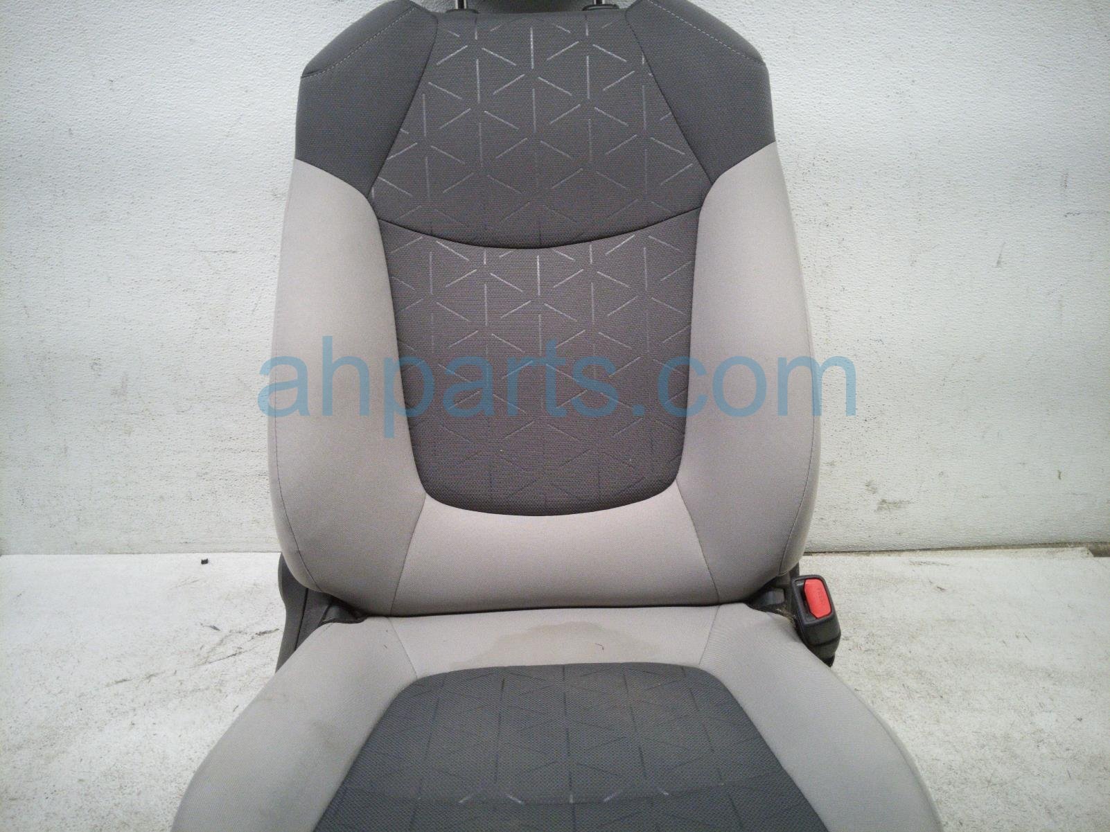 2024 Toyota Rav 4 Front Passenger Seat Grey Blown Airbag 71073 0R370 B4 Replacement 2024 Toyota Rav 4 Front Passenger Seat Grey Blown Airbag 71073 0R370 B4 Replacement thumbnail