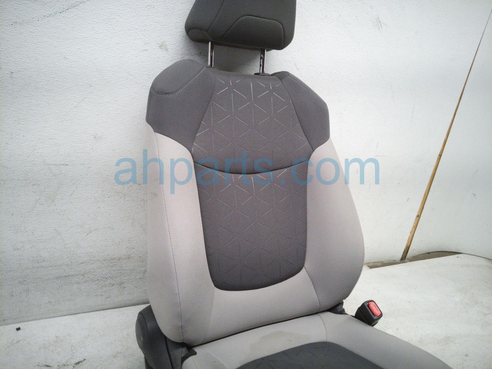 2024 Toyota Rav 4 Front Passenger Seat Grey Blown Airbag 71073 0R370 B4 Replacement 2024 Toyota Rav 4 Front Passenger Seat Grey Blown Airbag 71073 0R370 B4 Replacement thumbnail