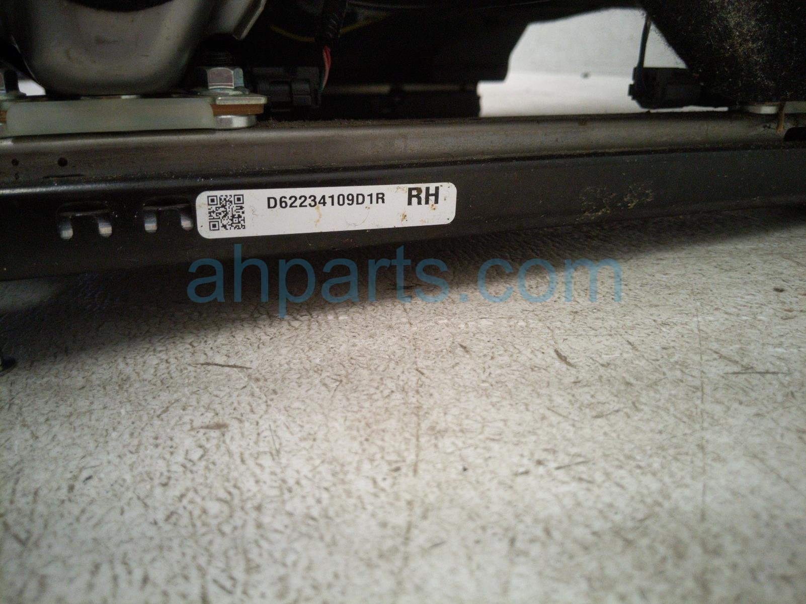 2024 Toyota Rav 4 Front Passenger Seat Grey Blown Airbag 71073 0R370 B4 Replacement 2024 Toyota Rav 4 Front Passenger Seat Grey Blown Airbag 71073 0R370 B4 Replacement thumbnail