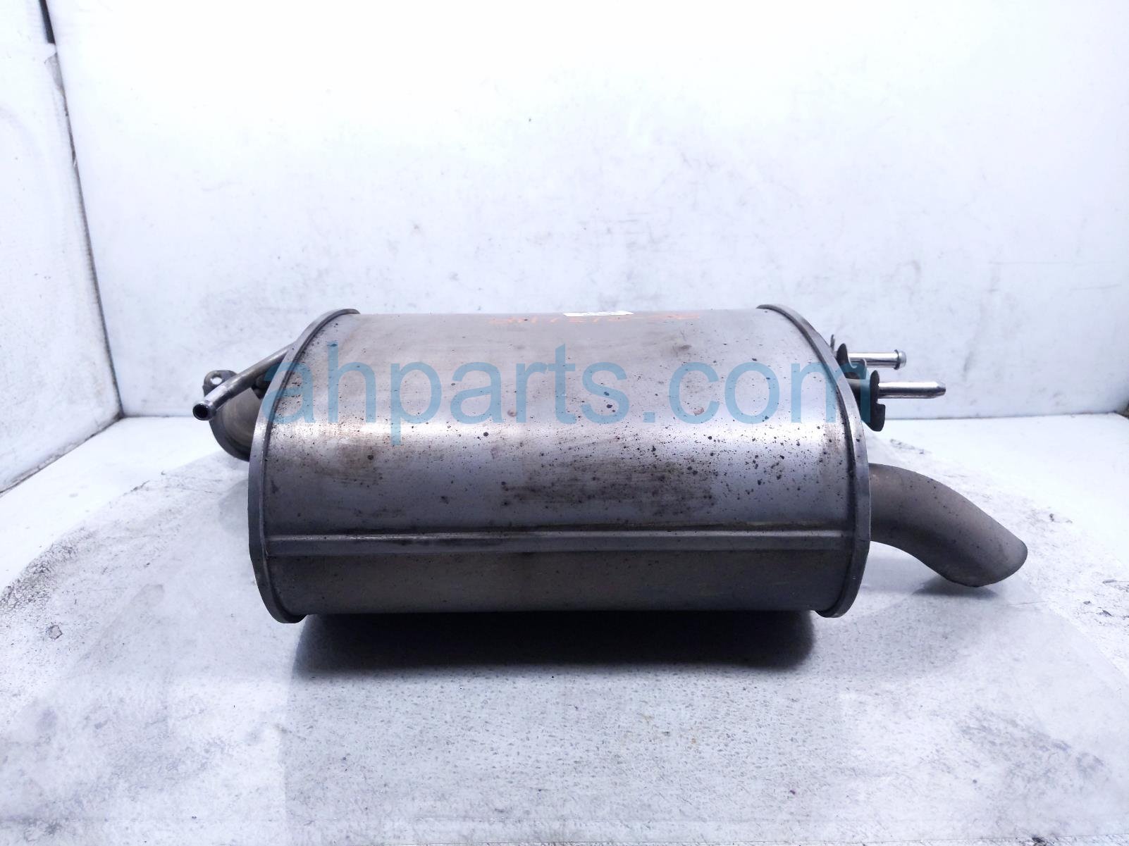 2020 Toyota Avalon Driver Exhaust Muffler Hybrid 2.5l 17440 F0121 Replacement 2020 Toyota Avalon Driver Exhaust Muffler Hybrid 2.5l 17440 F0121 Replacement thumbnail