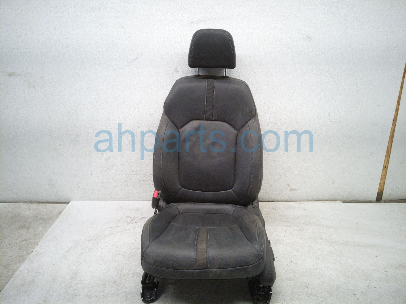 Honda FR/LH SEAT - BLACK - W/O AIRBAG*