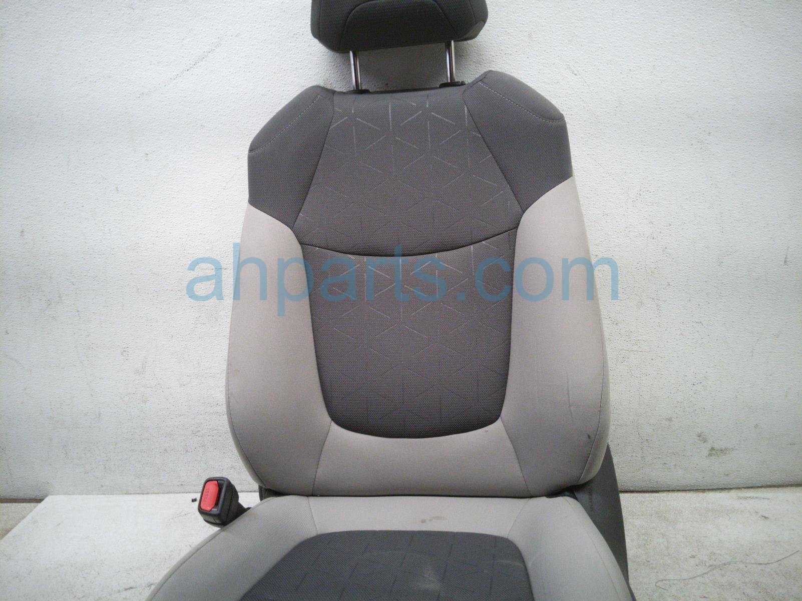 2024 Toyota Rav 4 Front Driver Seat Grey Blown Airbag 71074 0R530 B1 Replacement 2024 Toyota Rav 4 Front Driver Seat Grey Blown Airbag 71074 0R530 B1 Replacement thumbnail