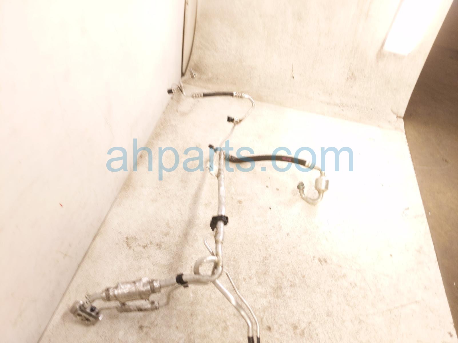 2024 Hyundai Santa Fe Ac Hose Pipe A/c Suction Line 2.5l Awd 97777 R6000 Replacement 2024 Hyundai Santa Fe Ac Hose Pipe A/c Suction Line 2.5l Awd 97777 R6000 Replacement thumbnail