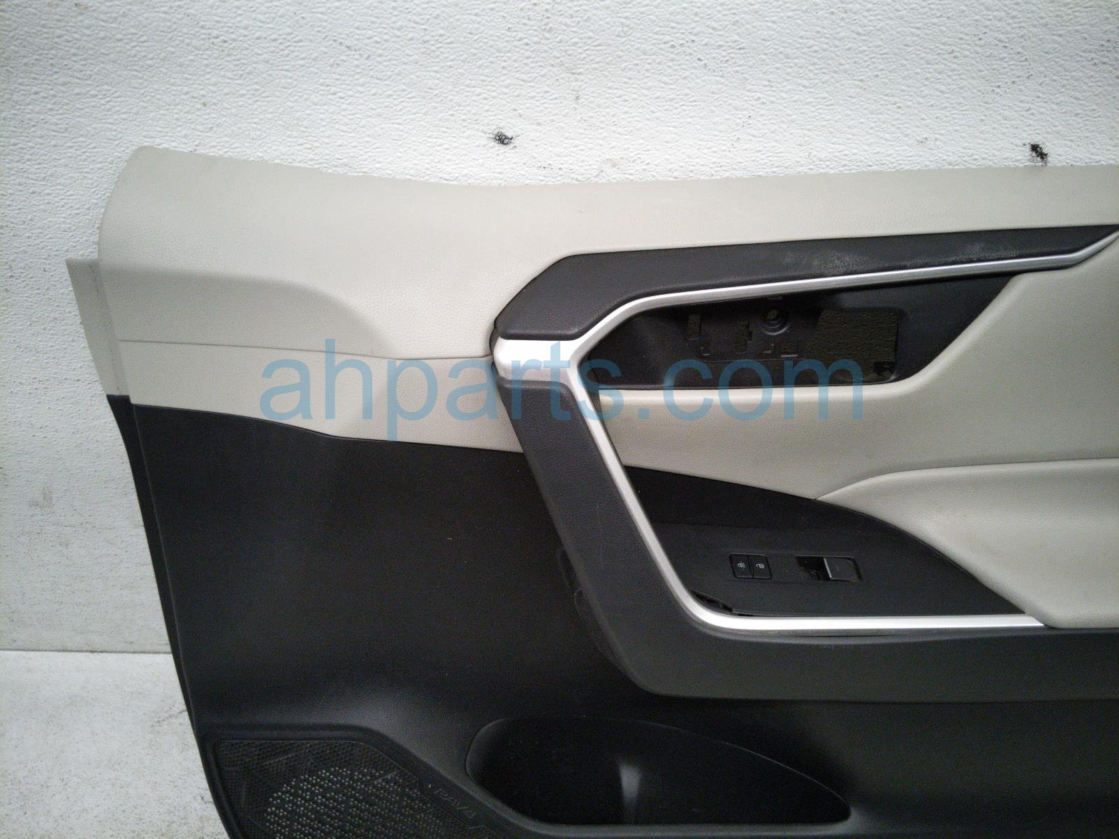 2024 Toyota Rav 4 Trim / Liner Front Passenger Interior Door Panel Grey 67610 0R180 C4 Replacement 2024 Toyota Rav 4 Trim / Liner Front Passenger Interior Door Panel Grey 67610 0R180 C4 Replacement thumbnail