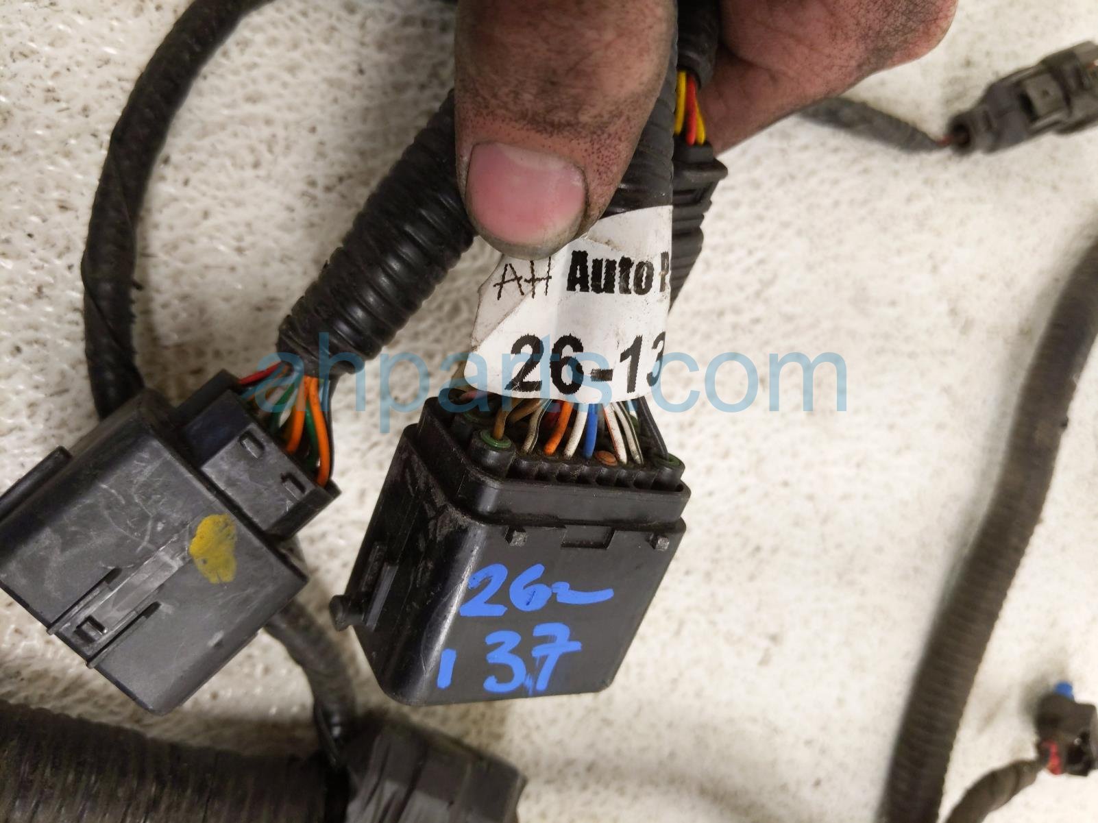 2024 Hyundai Santa Fe Front Bumper Wiring Harness 91880 R6020 MA Replacement 2024 Hyundai Santa Fe Front Bumper Wiring Harness 91880 R6020 MA Replacement thumbnail