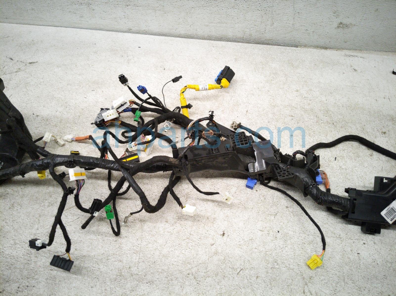 2024 Hyundai Sonata Main Body Floor Wire Harness 91040 L1300 Replacement 2024 Hyundai Sonata Main Body Floor Wire Harness 91040 L1300 Replacement thumbnail
