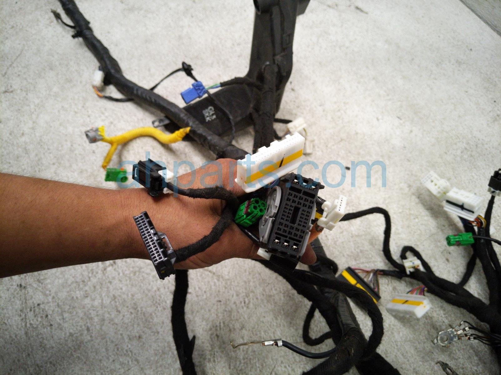 2024 Hyundai Sonata Main Body Floor Wire Harness 91040 L1300 Replacement 2024 Hyundai Sonata Main Body Floor Wire Harness 91040 L1300 Replacement thumbnail