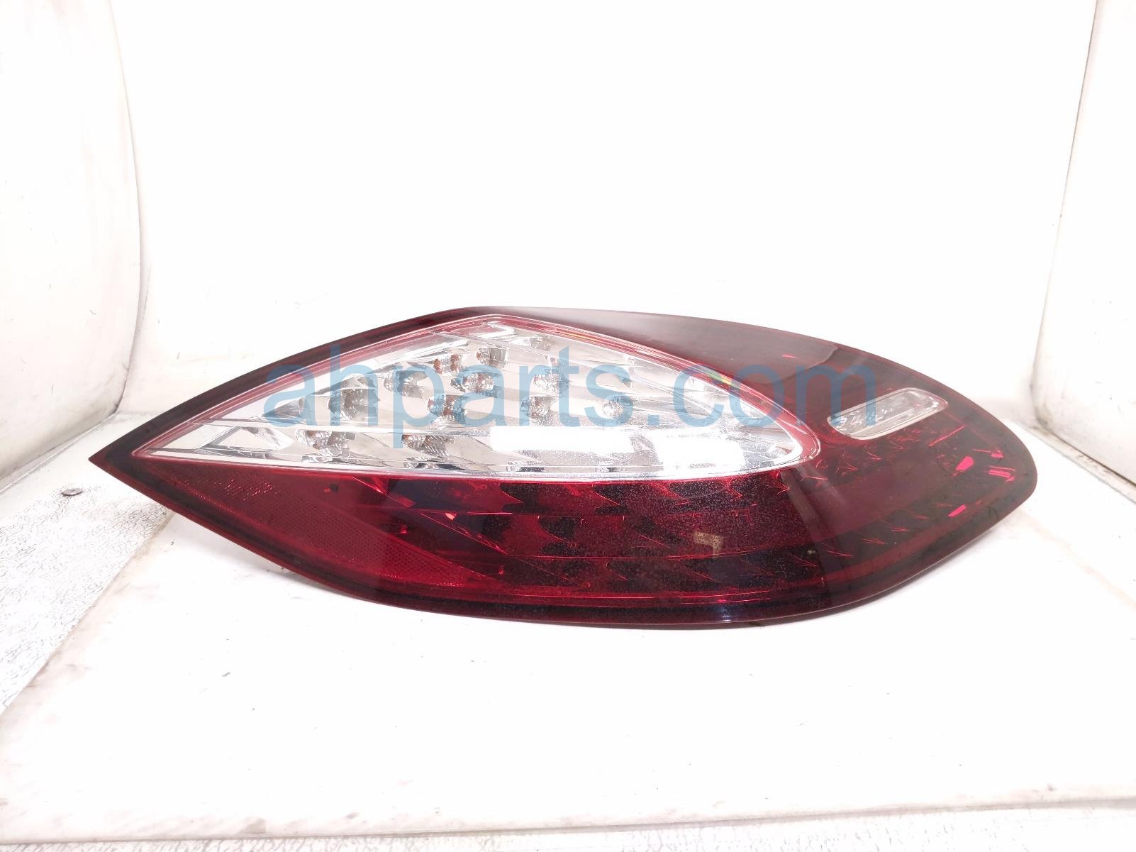 2011 Porsche Panamera Light / Rear Driver Tail Lamp (on Body) 970 631 415 05 Replacement 2011 Porsche Panamera Light / Rear Driver Tail Lamp (on Body) 970 631 415 05 Replacement thumbnail