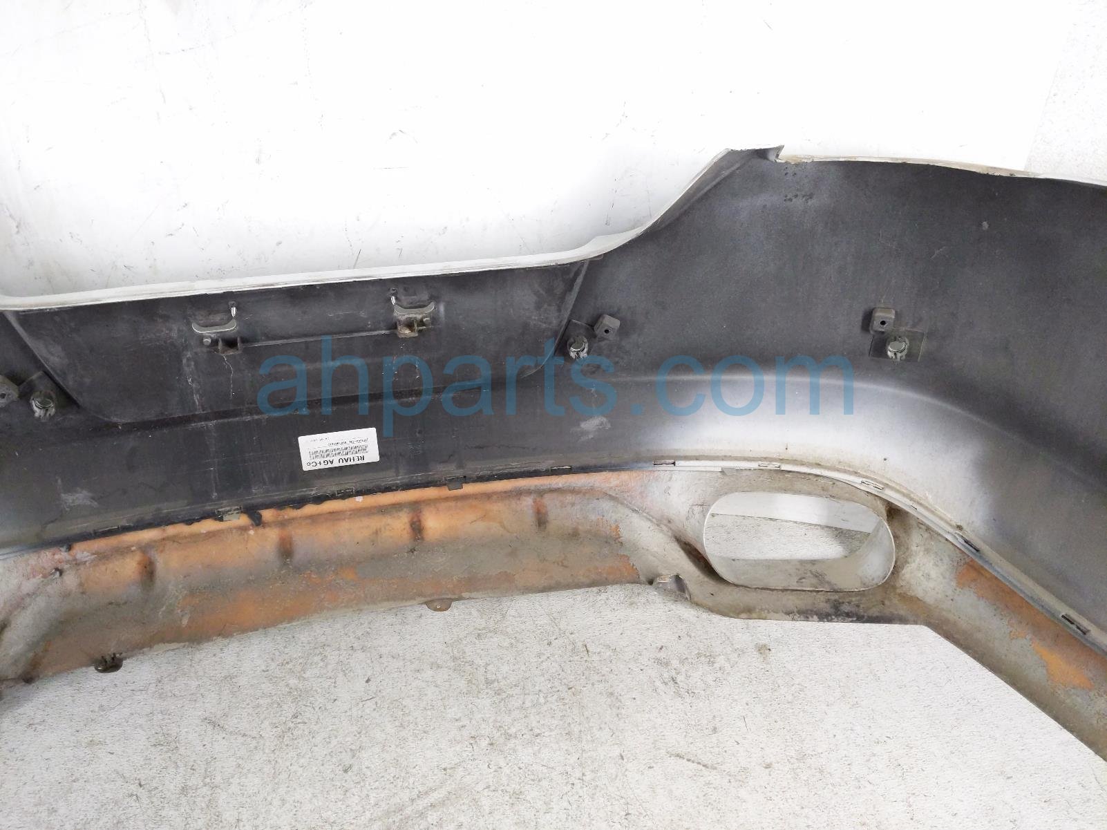 2011 Porsche Panamera Rear Bumper Cover White 970 505 951 13 Replacement 2011 Porsche Panamera Rear Bumper Cover White 970 505 951 13 Replacement thumbnail